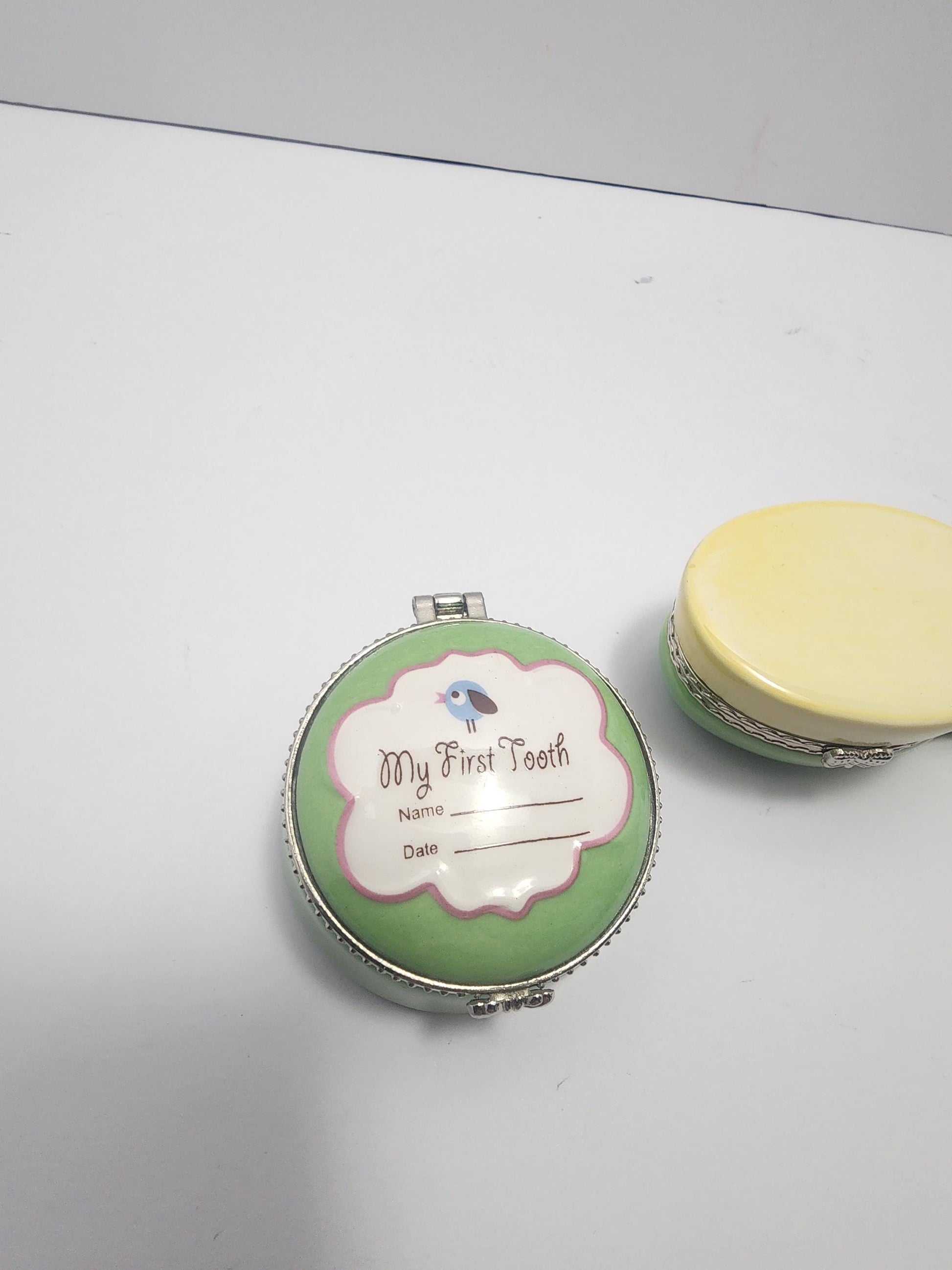 1980's Avon Baby's First Tooth & First Curl Trinket SET Of 2 - Baby's First - First Tooth - Trinket - Trinket Box - Avon - Baby Gifts