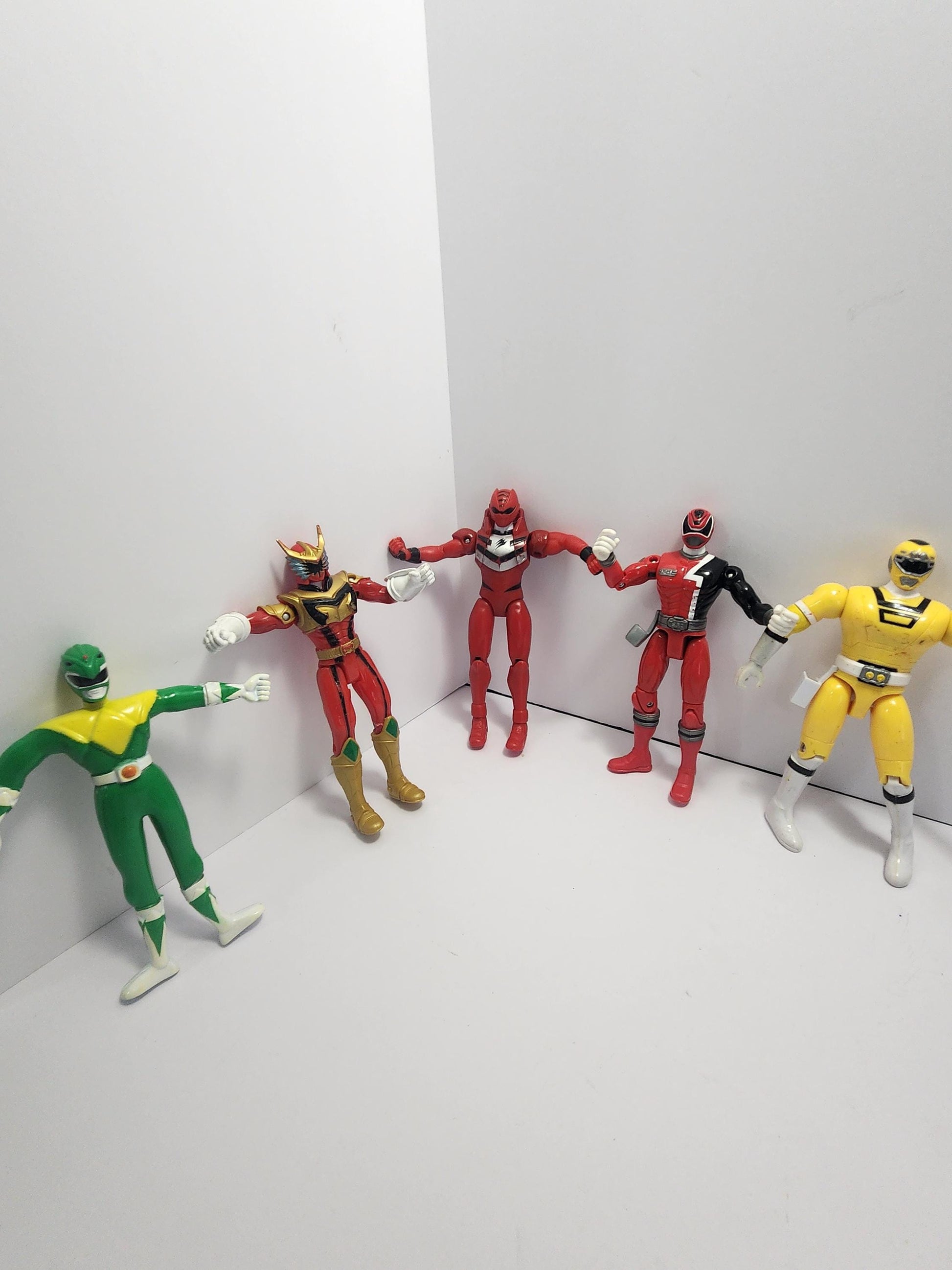 Power Rangers Some Vintage Bandai Action Figures LOTS - Power Rangers - Power Ranger Action Figures - Bandai - Vintage Toys - Mighty Morphin