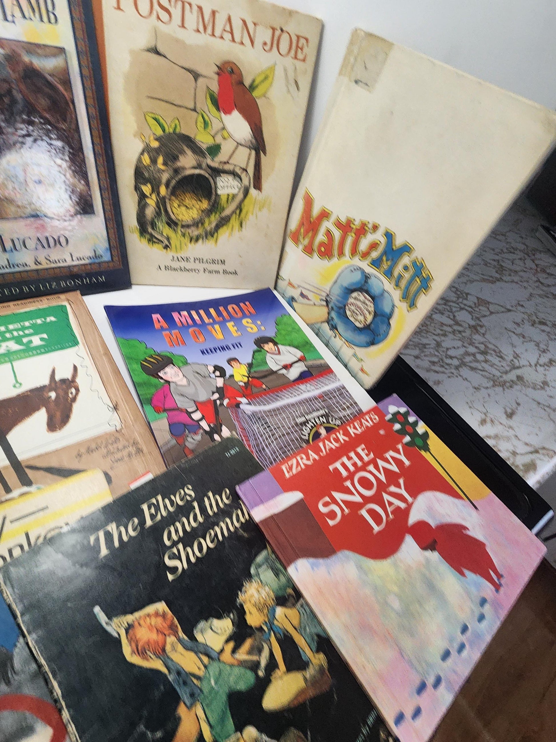 1980's 1990's LOT Of 11 Vintage Children's Books - Books - Children's Books - Book LOTS - Vintage Books