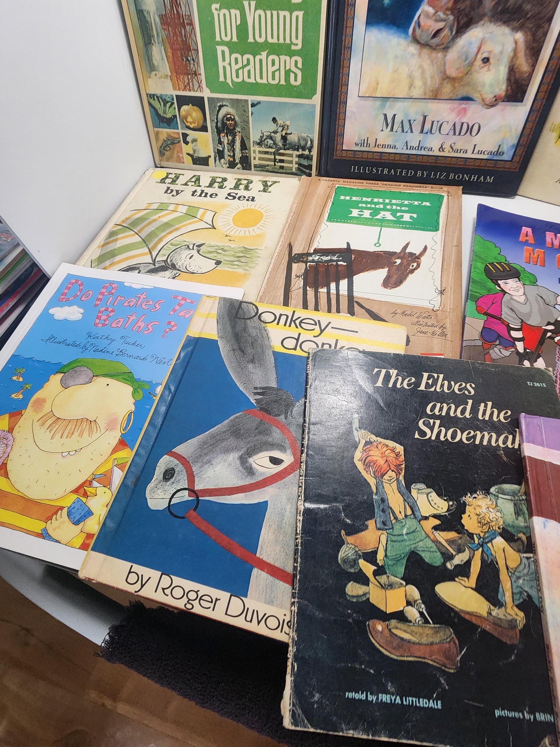1980's 1990's LOT Of 11 Vintage Children's Books - Books - Children's Books - Book LOTS - Vintage Books