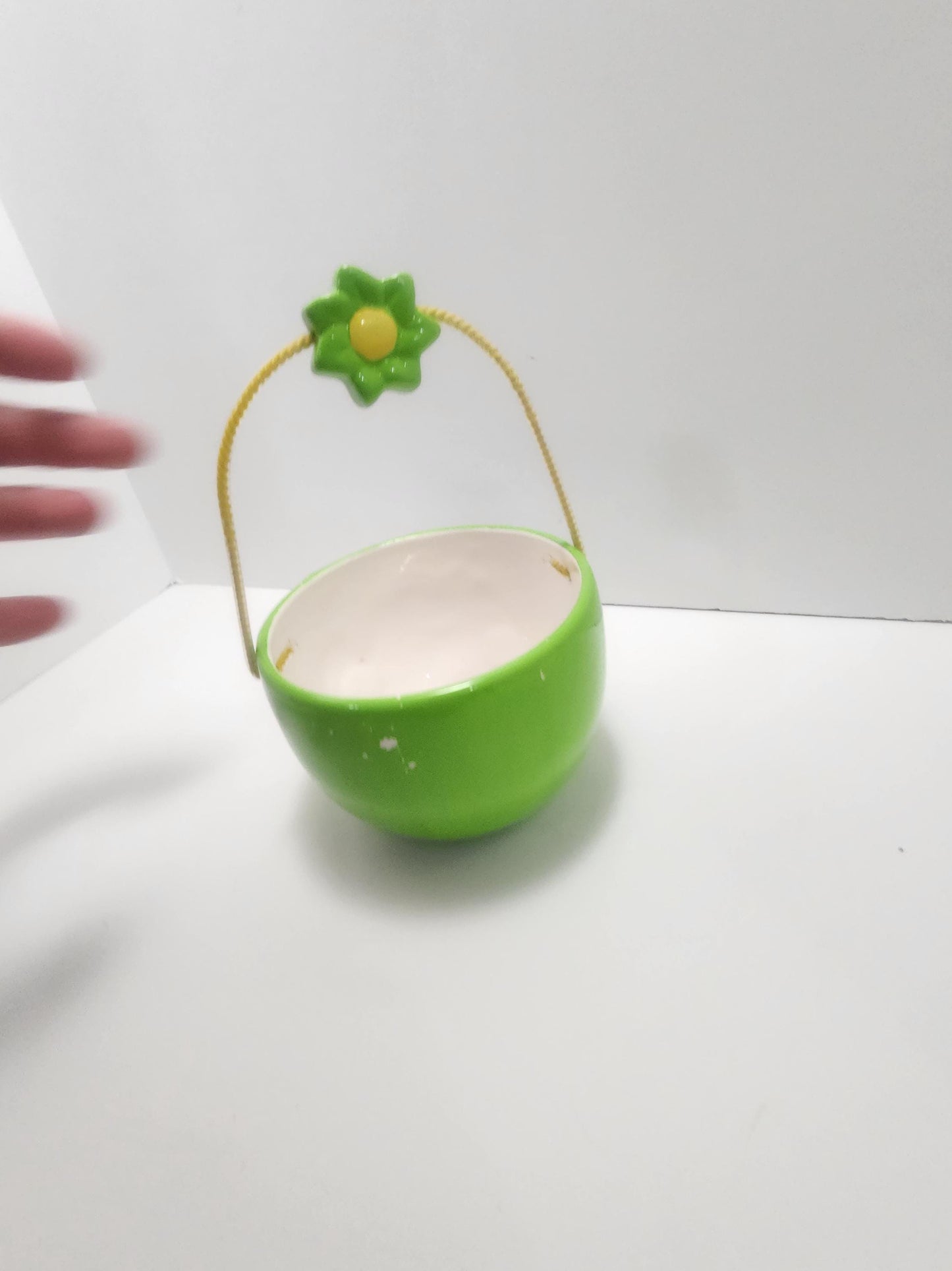 M&M Vintage Ceramic Easter Basket - Baskets - Easter - Easter Basket - M and Ms - MnmS - Candy - Vintage Candy