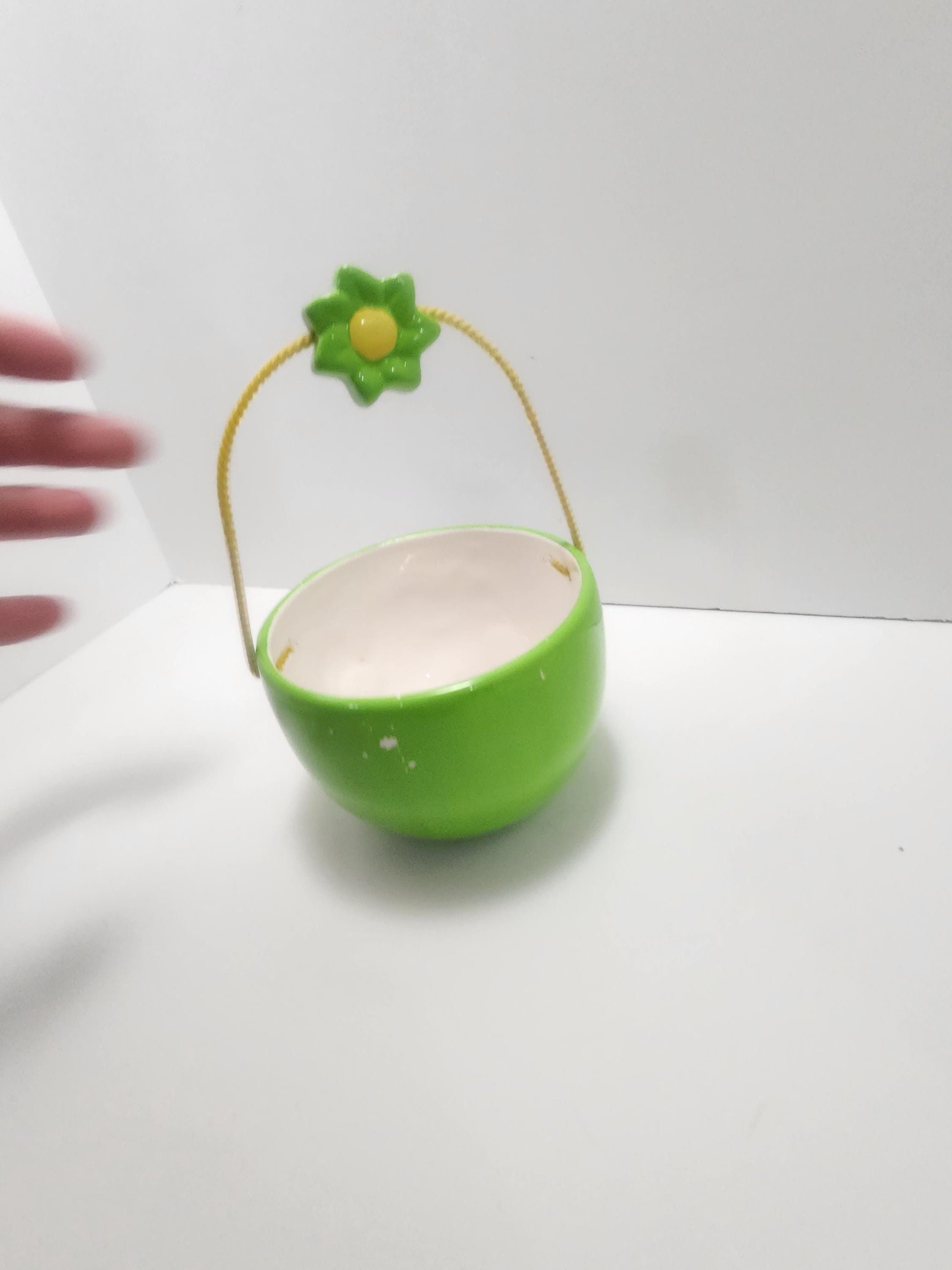 M&M Vintage Ceramic Easter Basket - Baskets - Easter - Easter Basket - M and Ms - MnmS - Candy - Vintage Candy