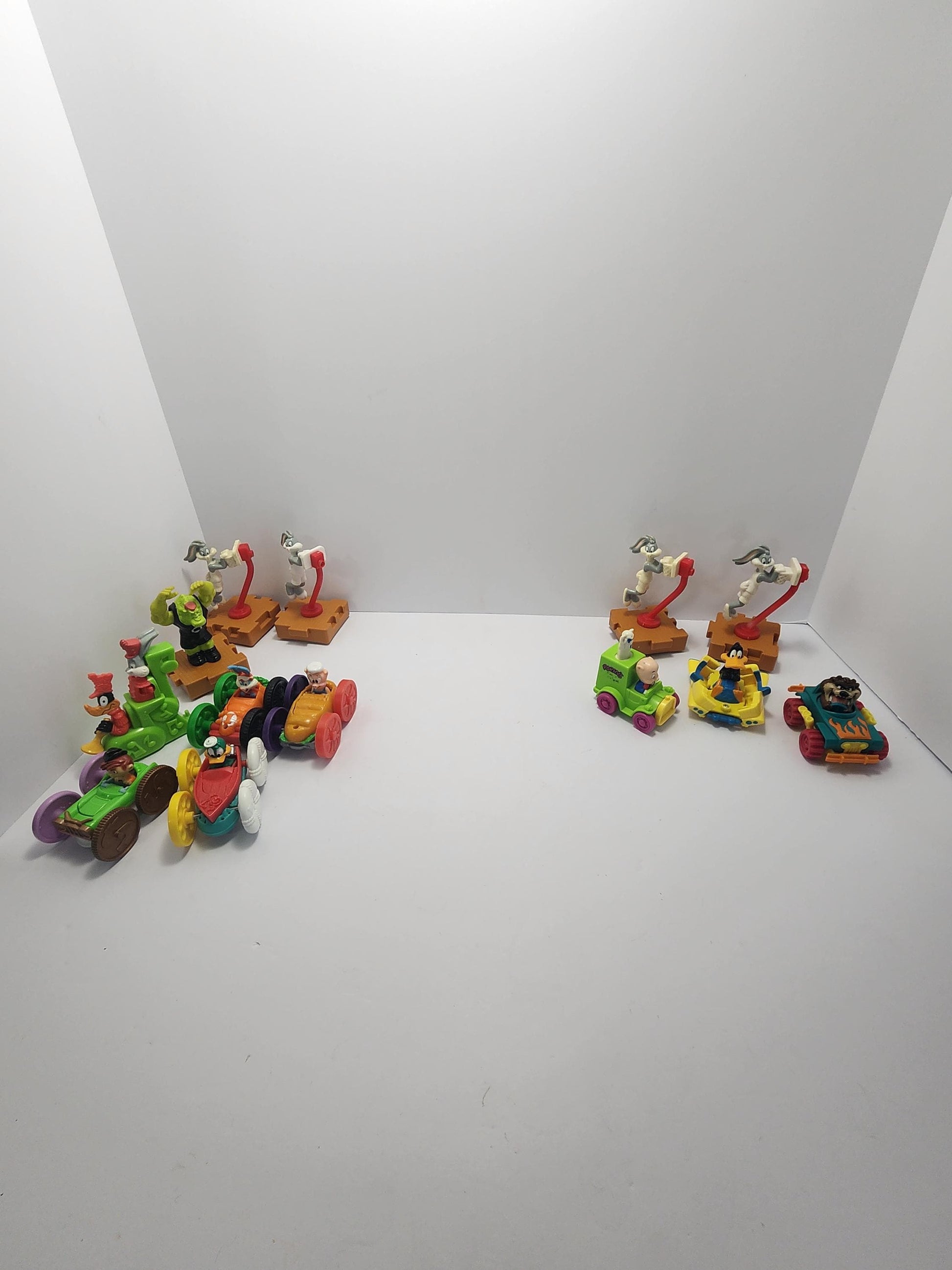 Looney Tunes Space Jams Tiny Toons Toy LOTS - Looney Tunes - Tiny Toons - Warner Brothers - Space Jam - Toys - Vintage Toys - Tiny Toons Toy