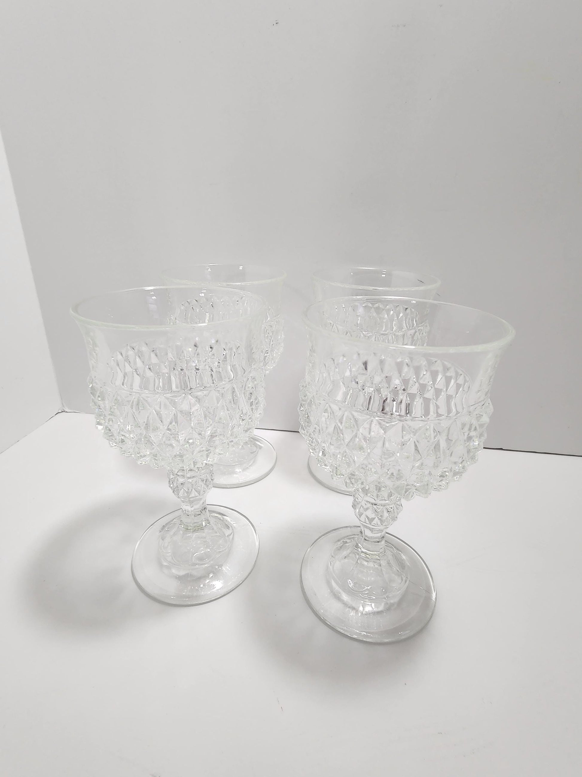 Indiana Glass Vintage Diamond Print Glasses SET Of 4 - Glasses - Tumblers - Indiana Glass - Diamond Glass - Glass Set - Drinkware