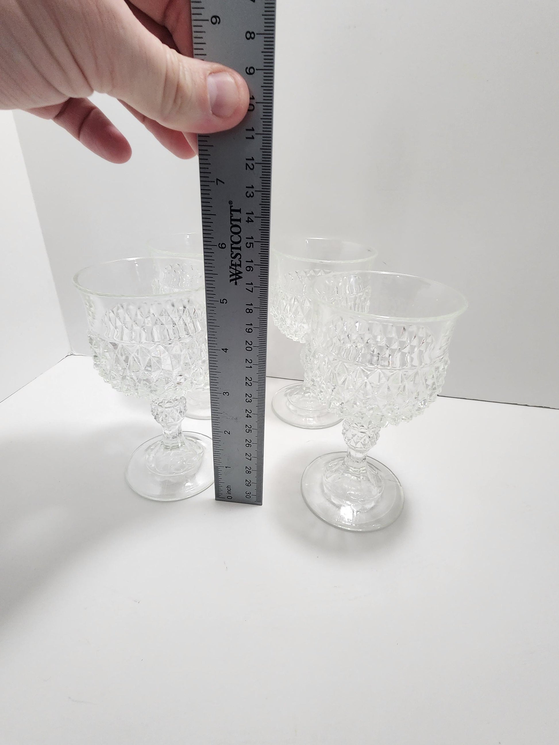 Indiana Glass Vintage Diamond Print Glasses SET Of 4 - Glasses - Tumblers - Indiana Glass - Diamond Glass - Glass Set - Drinkware