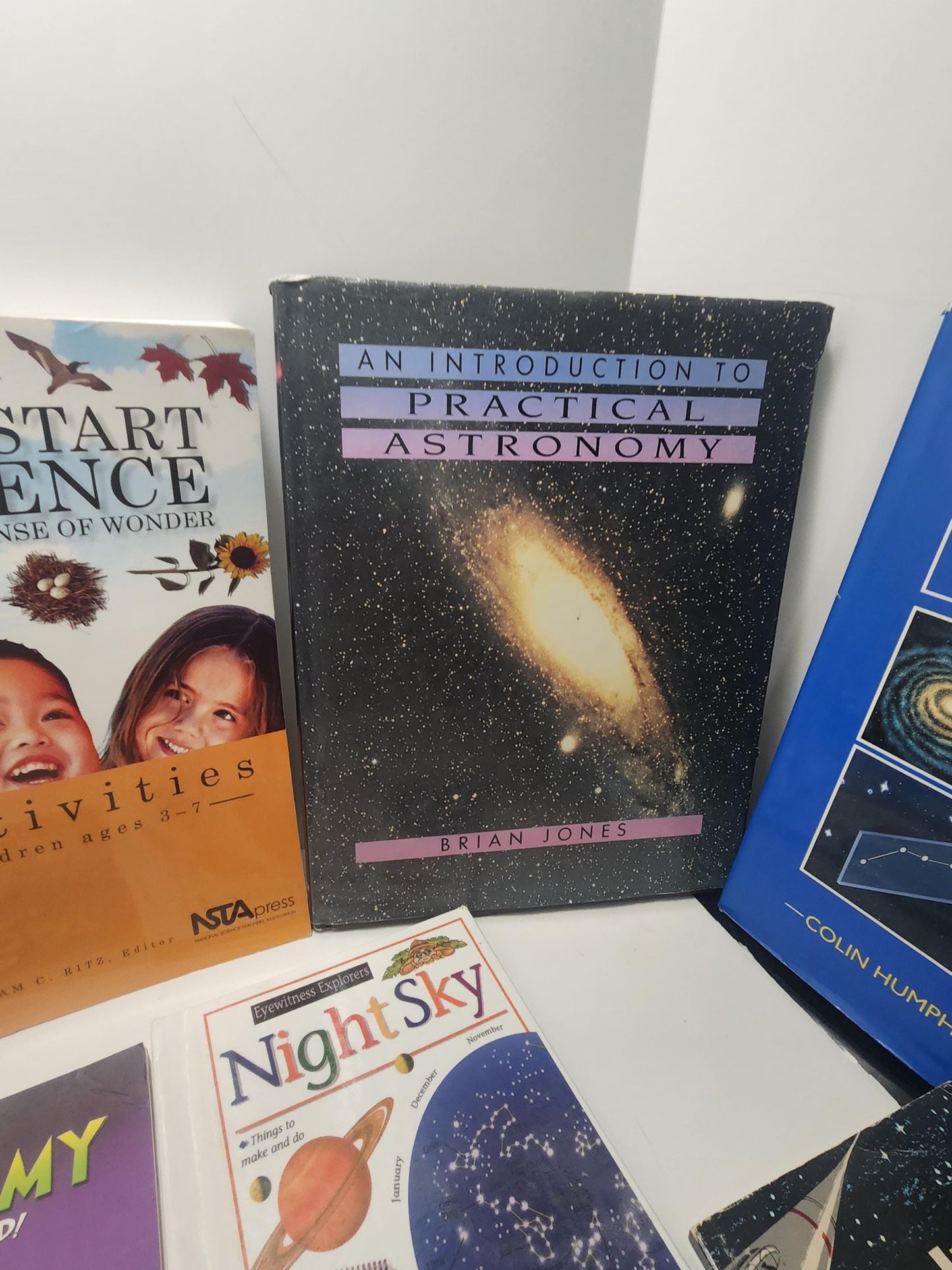 Science & Astrology Vintage LOT Of Books - Science - Science Books - Stars - Stars Books - Astrology - Astrology Books - Educational Books