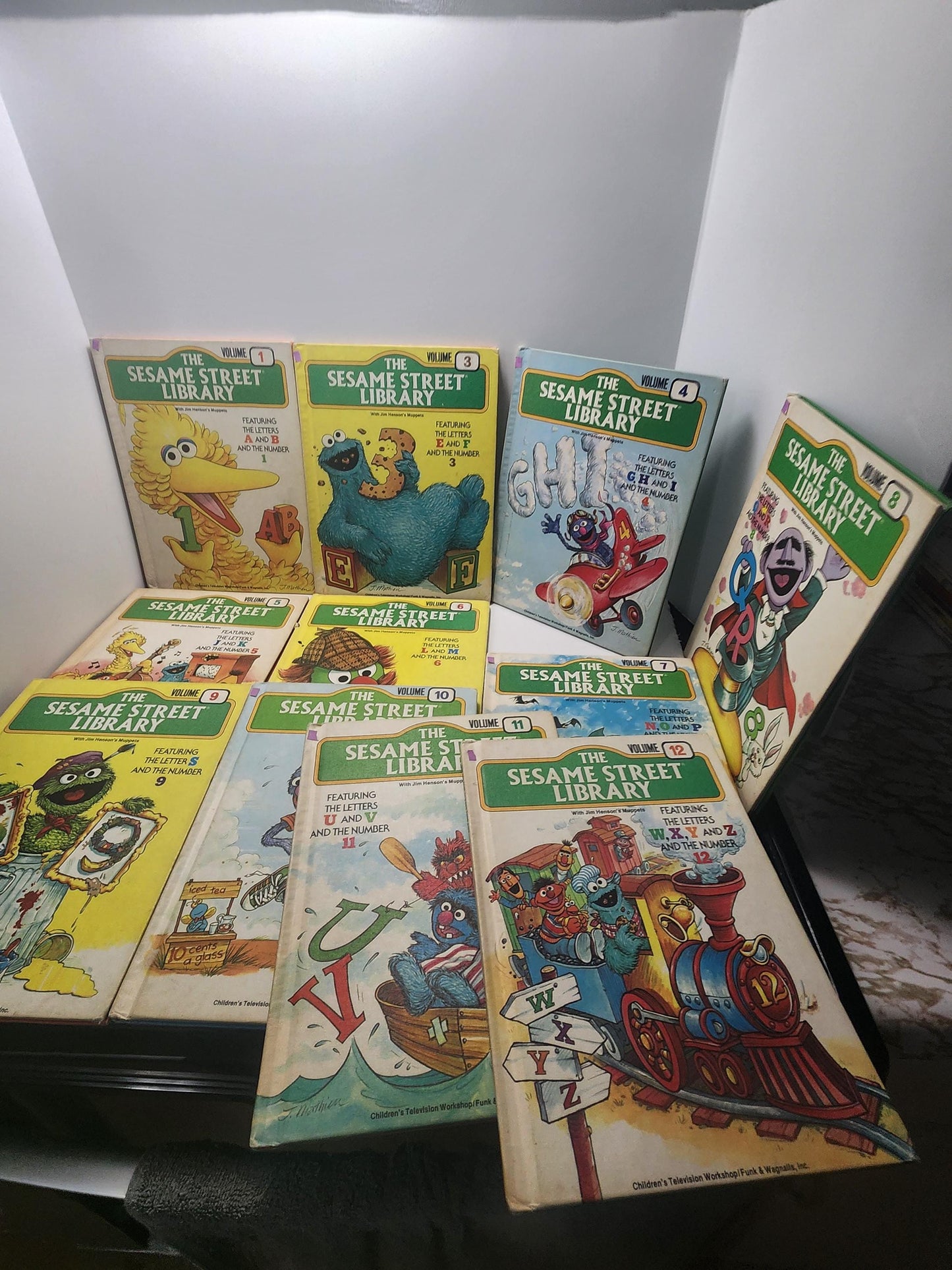 1980's Sesame Street Vintage Children's Books LOT Of 11 - Sesame Street - Vintage Books - Children's Books - Sesame Street Books