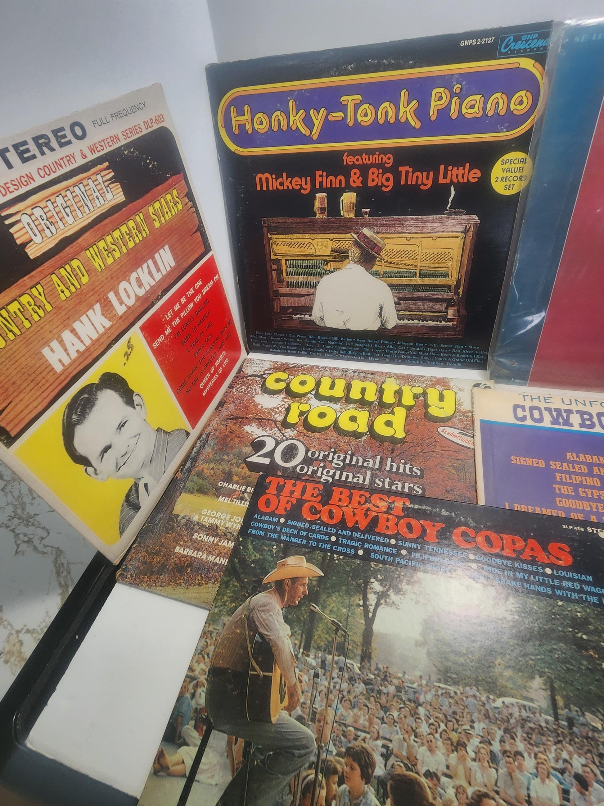 Vinyl Records LOT Of 7 1980's Country & Honky Tonk Music - 1980's - Vinyl - Vinyl LP Recorcs - Records - Honky Tonk - Country Music