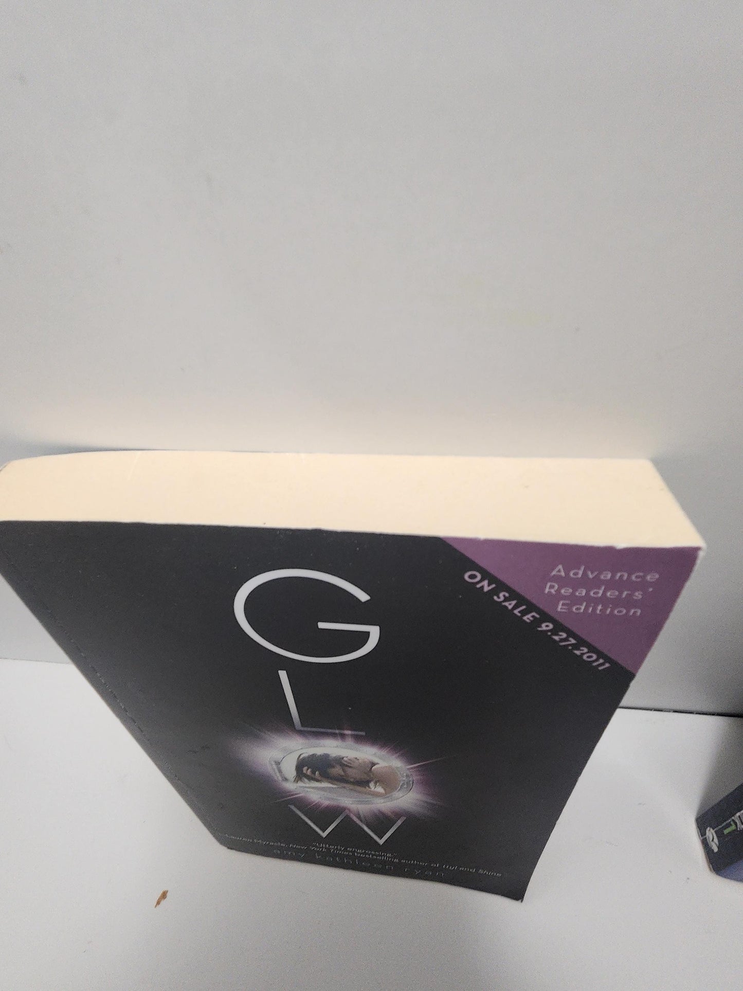 Glow by Amy Kathleen Ryan 1st Book In Series Sky Chasers Series - Series - Book Series - Sky Chasers - Amy Kathleen Ryan - Glow - Glow Book