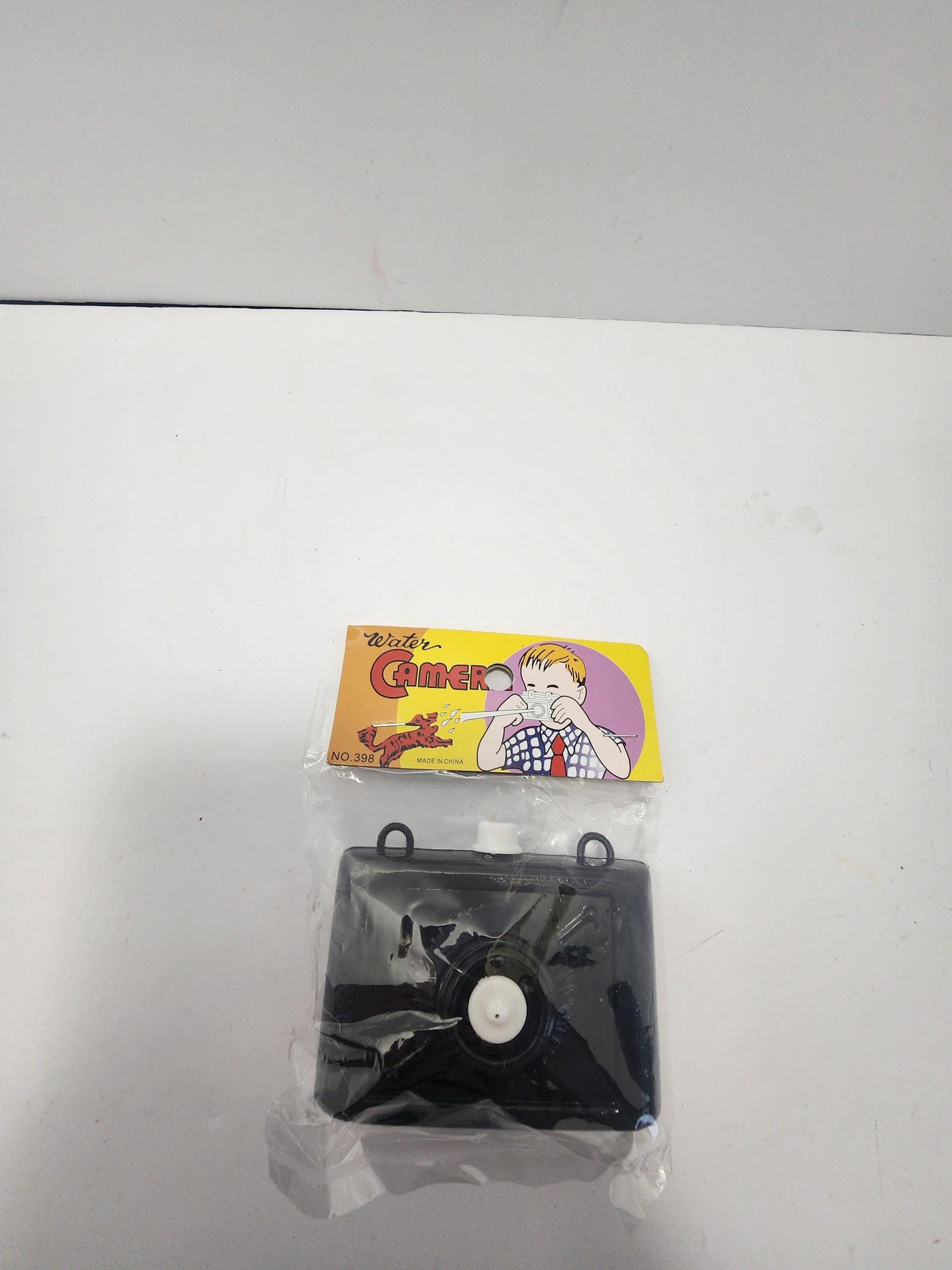 Older Water Squirting Toy Camera Novelty Toy - Pretend Play - Novelty Toys - Toys - Water Toys - Bath Toys - Toy Camera - Cameras