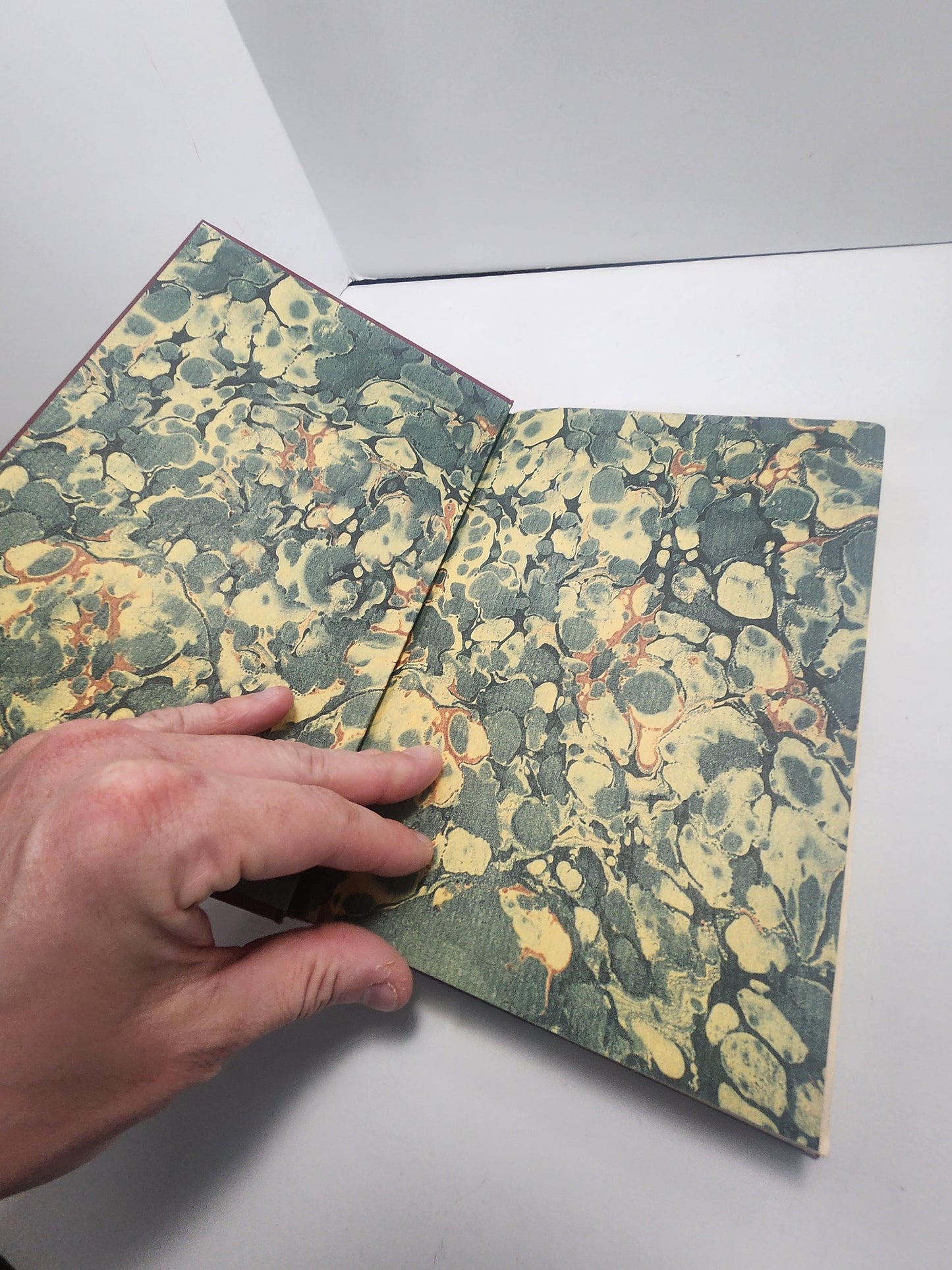 Thirteenth Tale by Diane Setterfield - Gothic Mystery Novel 2006 - 2000's - Vintage Books - Mystery - Mystery Novel - Thirteenth Tale