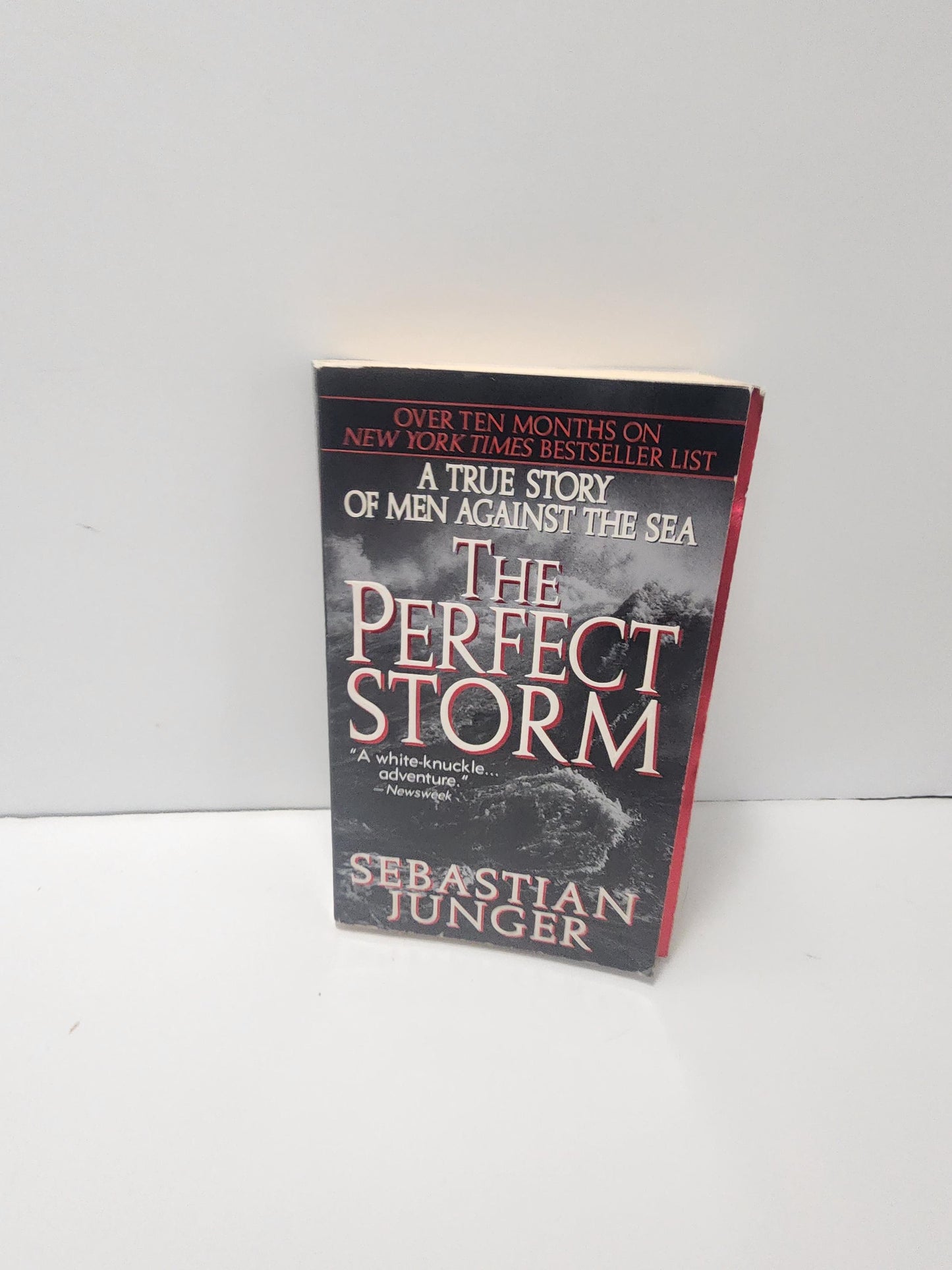 1997 The Perfect Storm By Sebastian Junger - Sebastian Junger - Sebastian Junger Books - The Perfect Store - 1990's - Vintage Books