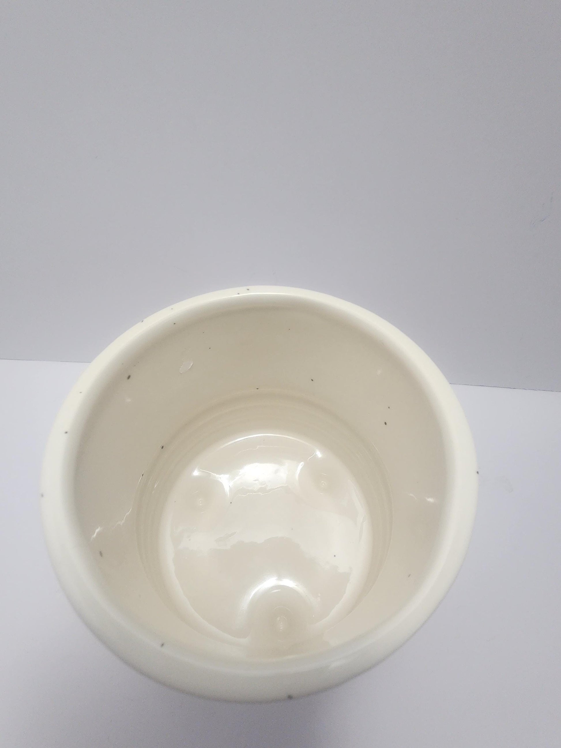 Ceramic 3 Legged Cermaic Pot - Pots - 3 Legged - Ceramic - Planters - Planter Pot - Kitchen - Bowls - Kitchen Decor - Decor