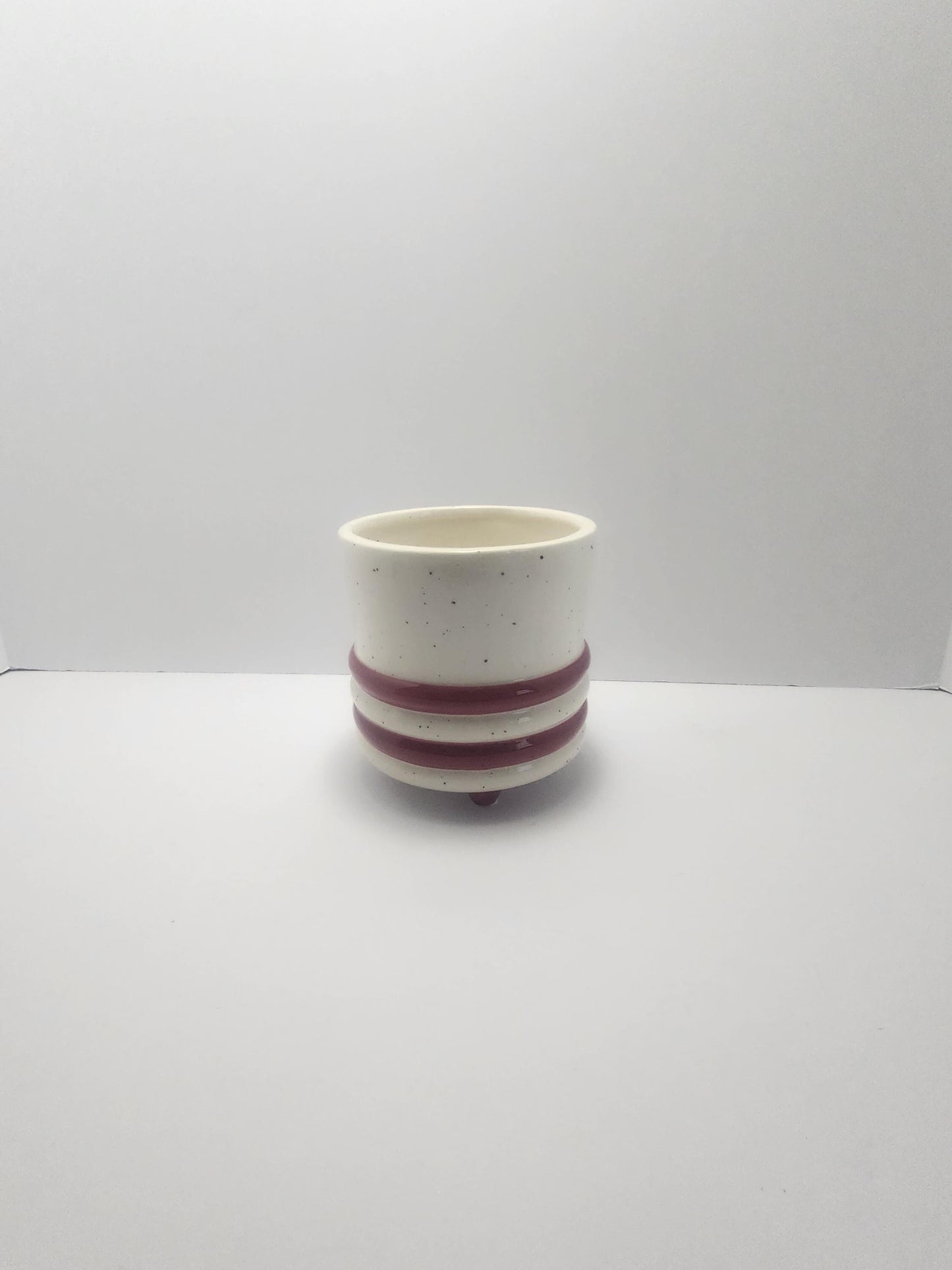 Ceramic 3 Legged Cermaic Pot - Pots - 3 Legged - Ceramic - Planters - Planter Pot - Kitchen - Bowls - Kitchen Decor - Decor