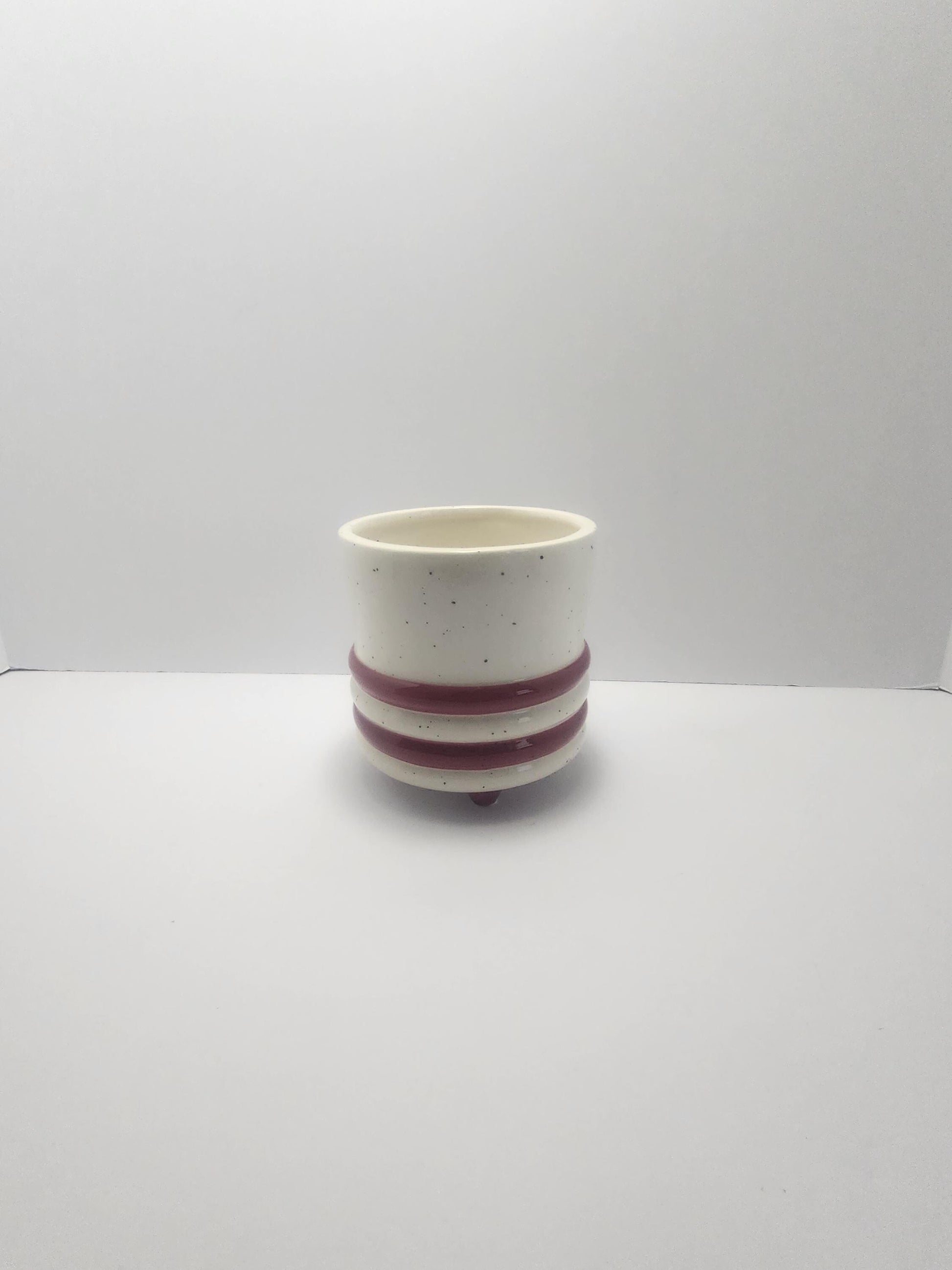 Ceramic 3 Legged Cermaic Pot - Pots - 3 Legged - Ceramic - Planters - Planter Pot - Kitchen - Bowls - Kitchen Decor - Decor