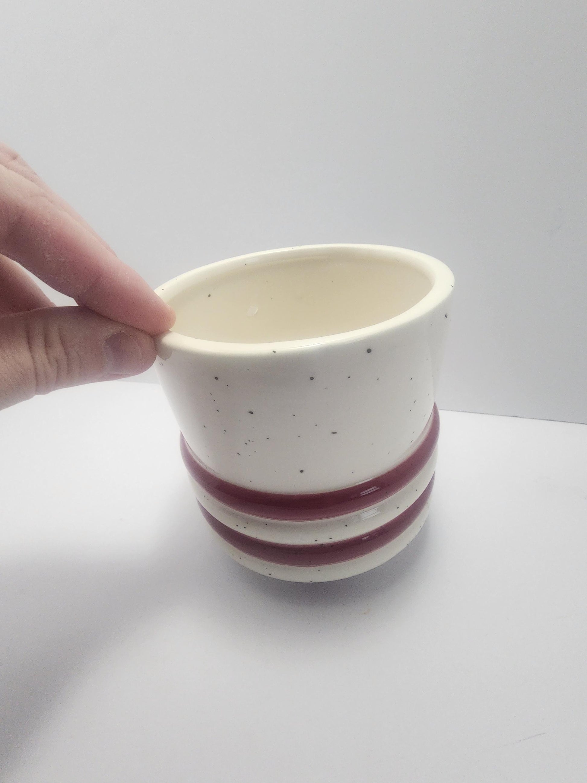 Ceramic 3 Legged Cermaic Pot - Pots - 3 Legged - Ceramic - Planters - Planter Pot - Kitchen - Bowls - Kitchen Decor - Decor