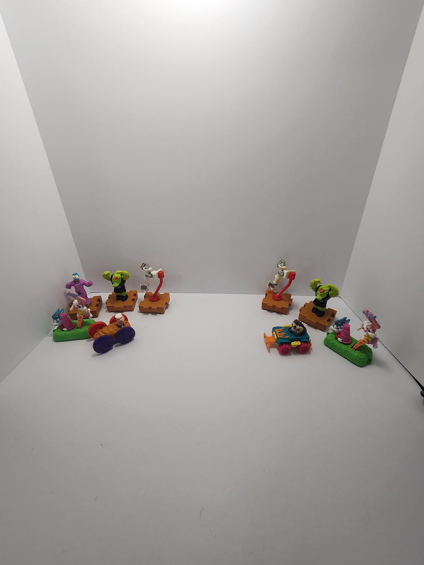 Looney Tunes Space Jams Tiny Toons Toy LOTS - Looney Tunes - Tiny Toons - Warner Brothers - Space Jam - Toys - Vintage Toys - Tiny Toons Toy
