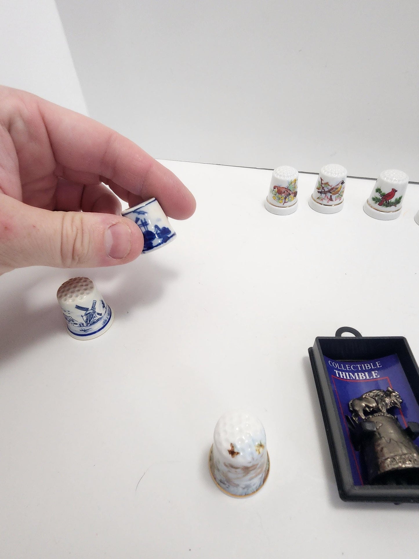 Vintage Bells & Thimbles - Thimble - Bells - Vintage Bells - Delft - Delft Hollands - Hollands - Birds - Cardinals - Bird Bells - Buffall