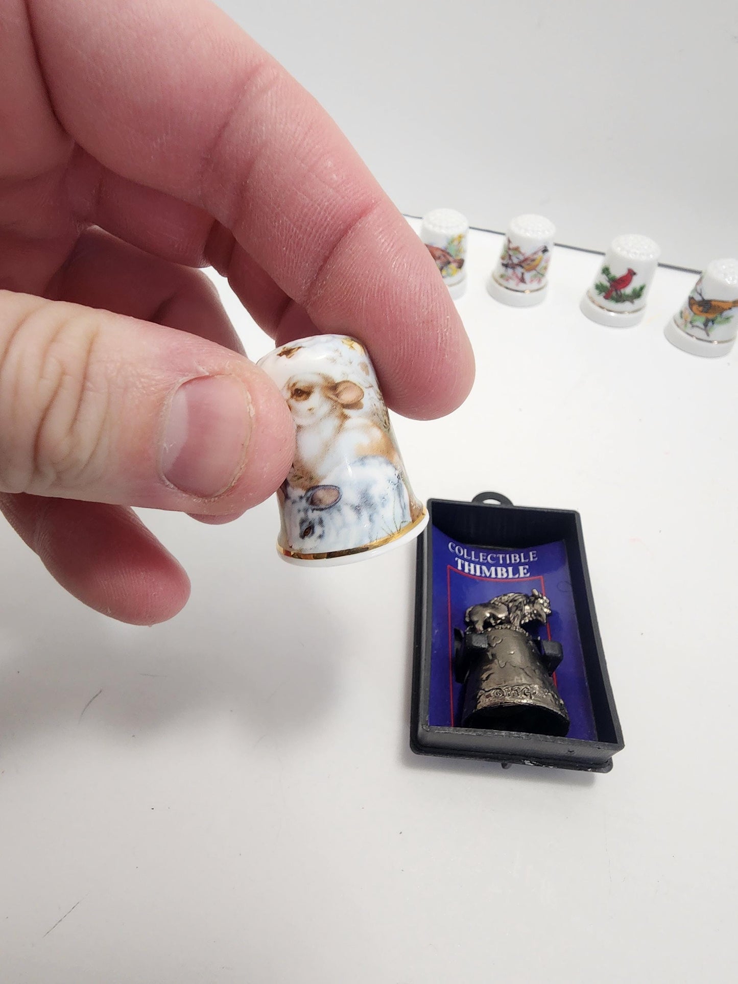 Vintage Bells & Thimbles - Thimble - Bells - Vintage Bells - Delft - Delft Hollands - Hollands - Birds - Cardinals - Bird Bells - Buffall