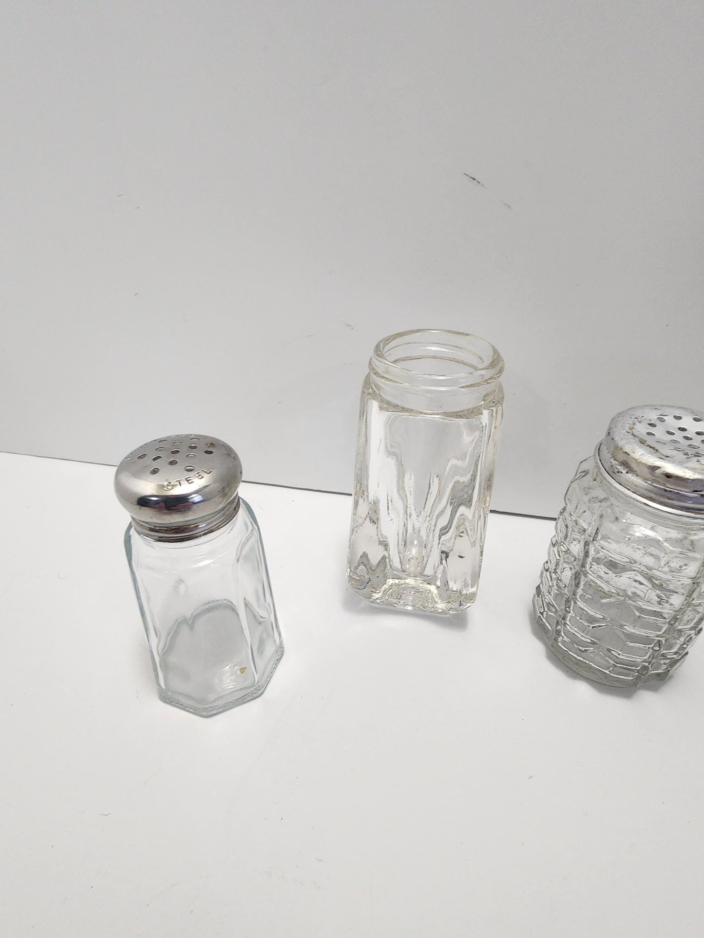 1960's 1970's Antique Mixed LOT of 4 Salt & Pepper Shakers - Vintage Shakers - Shakers - Salt And Pepper - Salt And Pepper Shakers - Antique