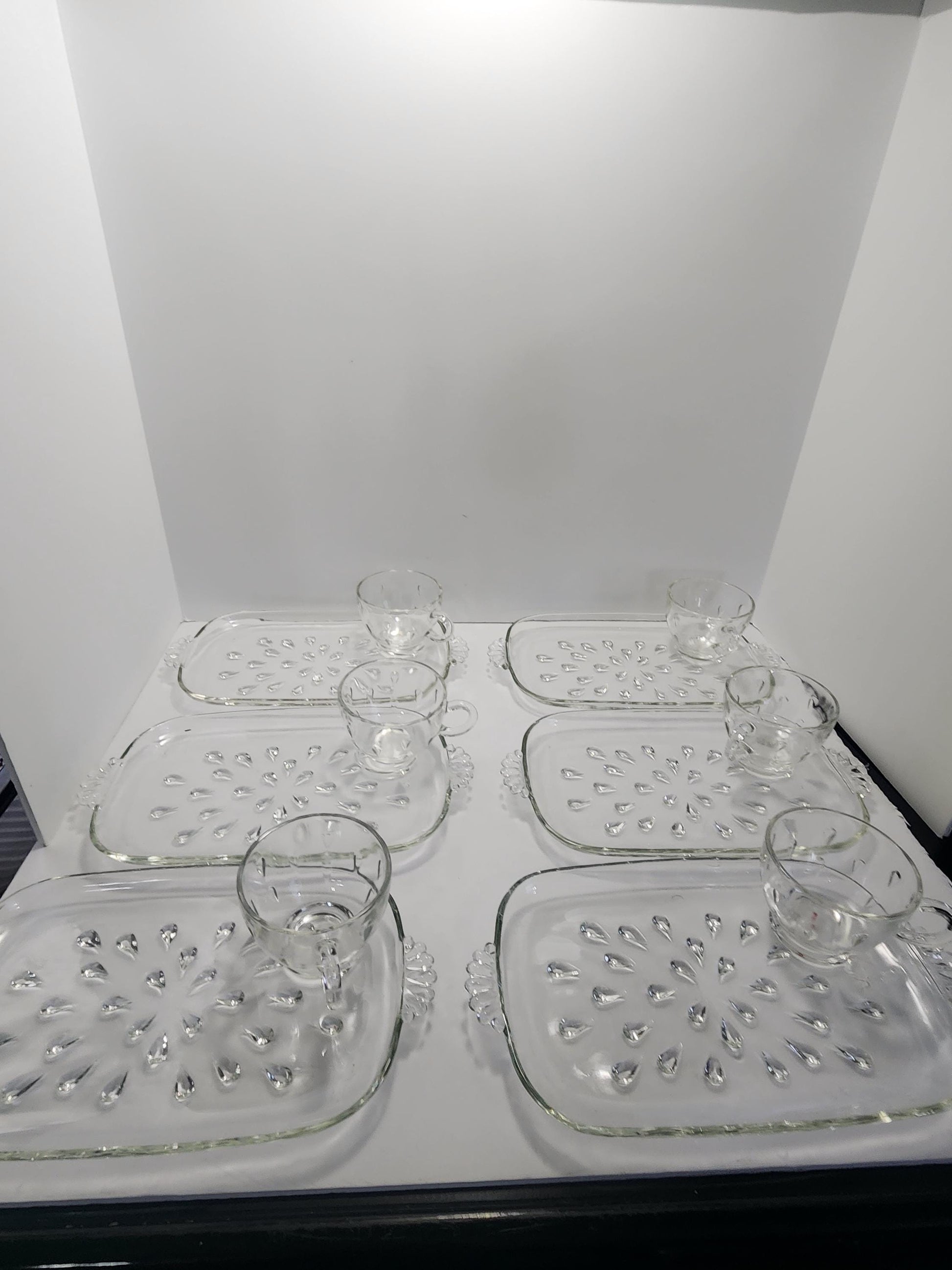 1940's Antique Set Of Vintage Clear Glass Hazel Atlas Informal Teardrop Snack Trays & Cups - Atlas - Hazel Atlas - Antiques - Teardrop - Gla