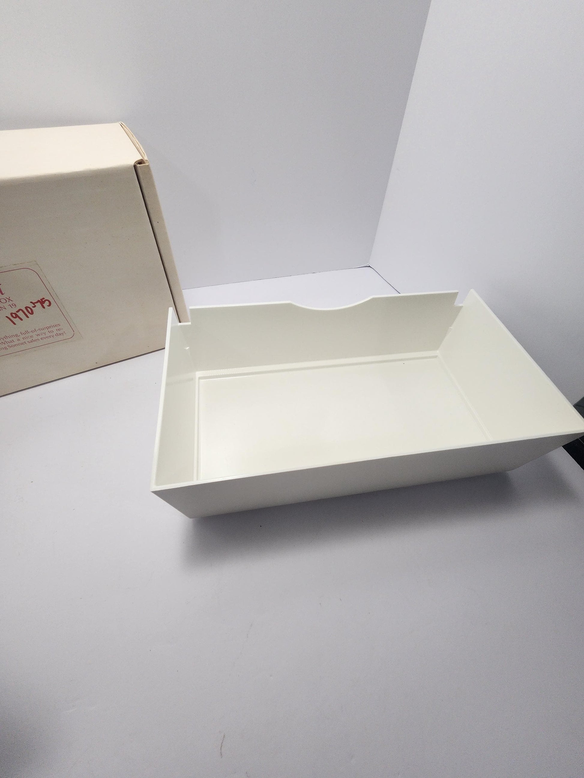 1970's Avon RARE Sonnet Price Award Winning Vamity Set With Mirrors - Avon - Sonnet - Vanity - Jewelry Box - 1970's - Avon Awards