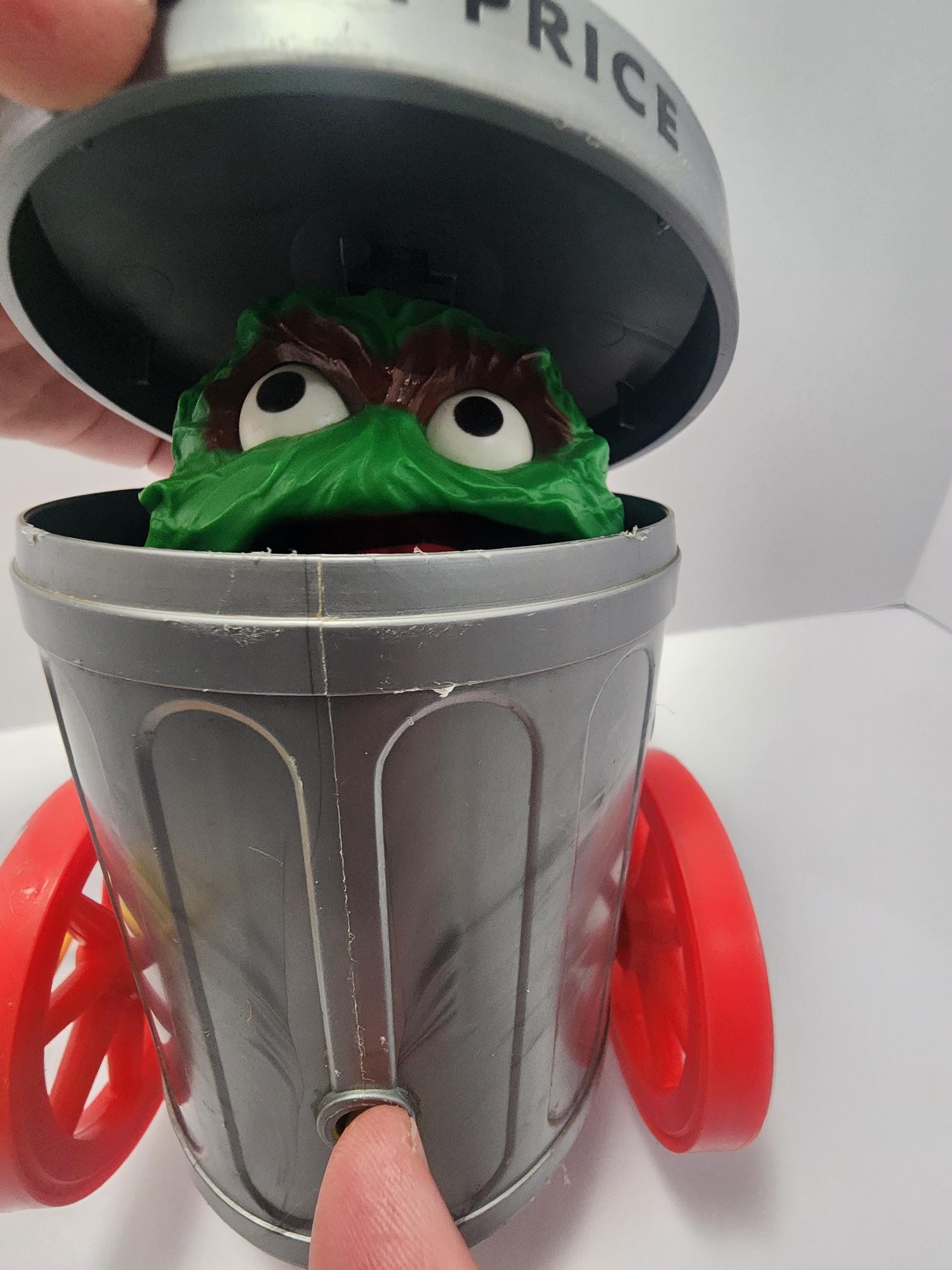 Vintage 2000's Fisher Price Oscar The Crouch Pretend Play Figure - Fisher Price - Muppets - Muppet Toys - Sesame Street - Oscar - Fisher Pri