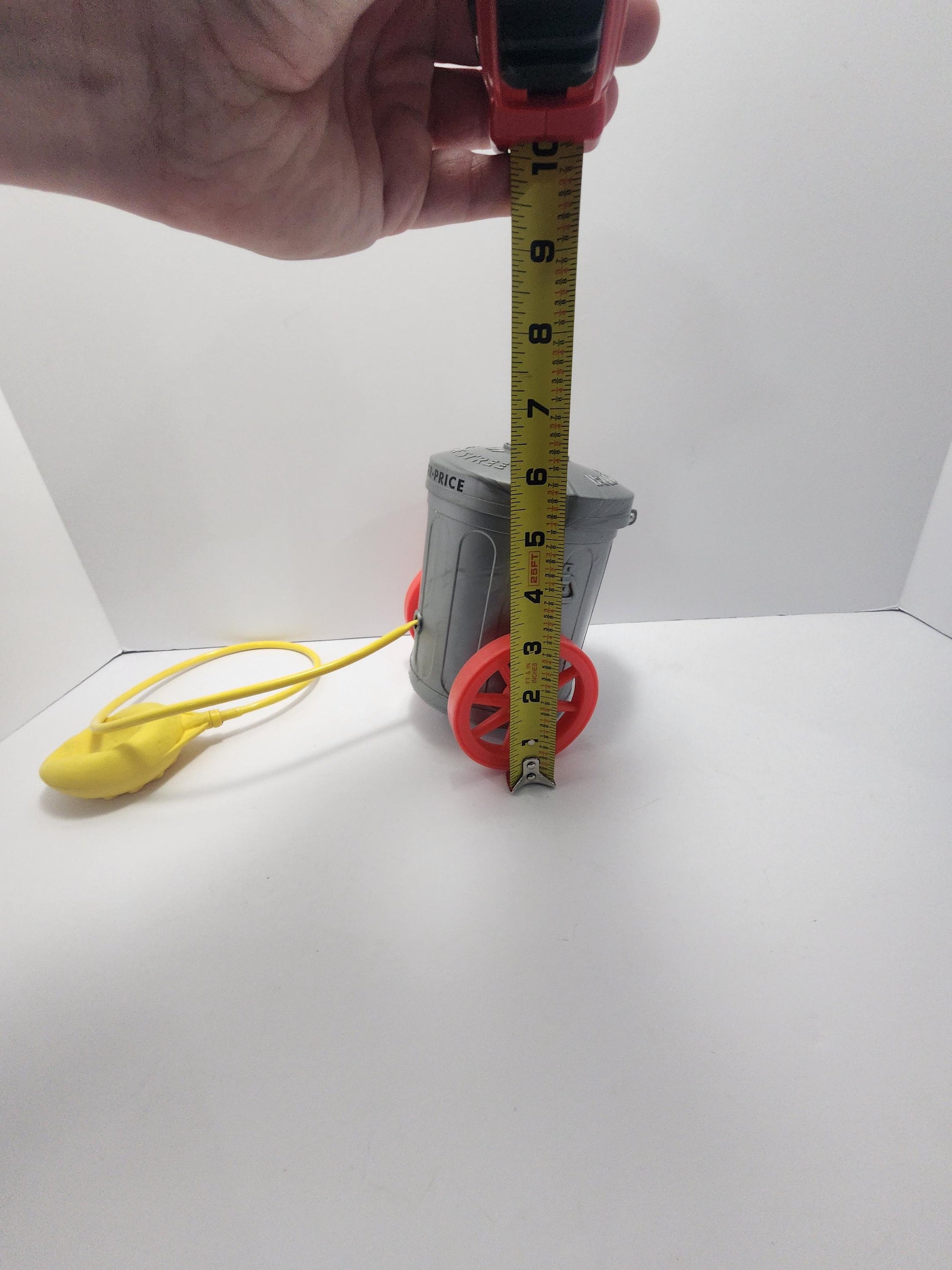 Vintage 2000's Fisher Price Oscar The Crouch Pretend Play Figure - Fisher Price - Muppets - Muppet Toys - Sesame Street - Oscar - Fisher Pri