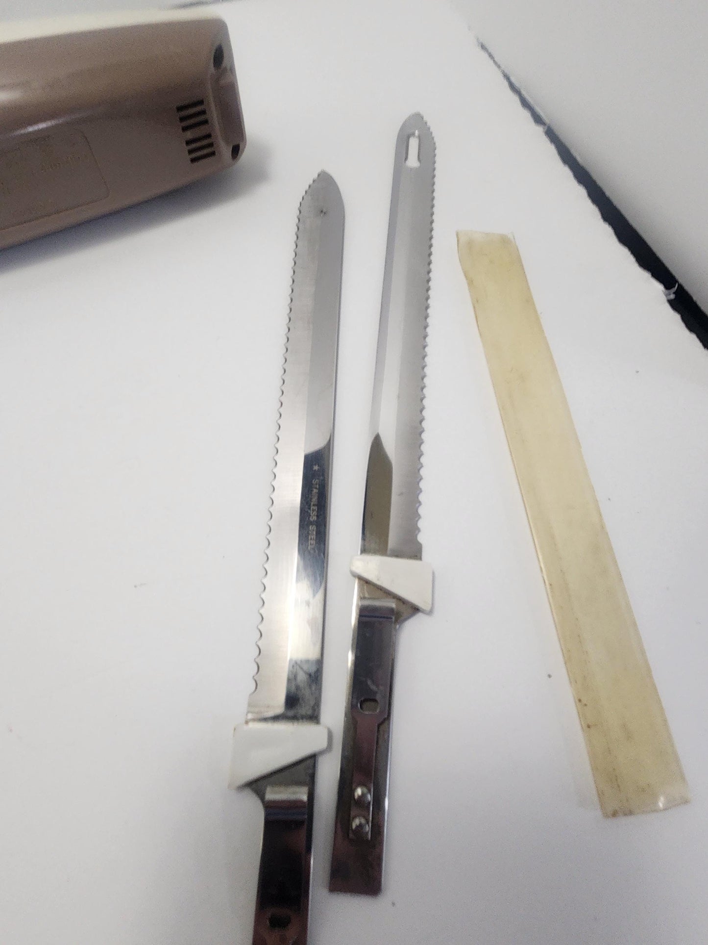 General Electric 1960's Slicing Or Fillet Knife - Knife - General Electric - GE - Fillet Knife - Fishing - Cooking - Vintage Kitchen