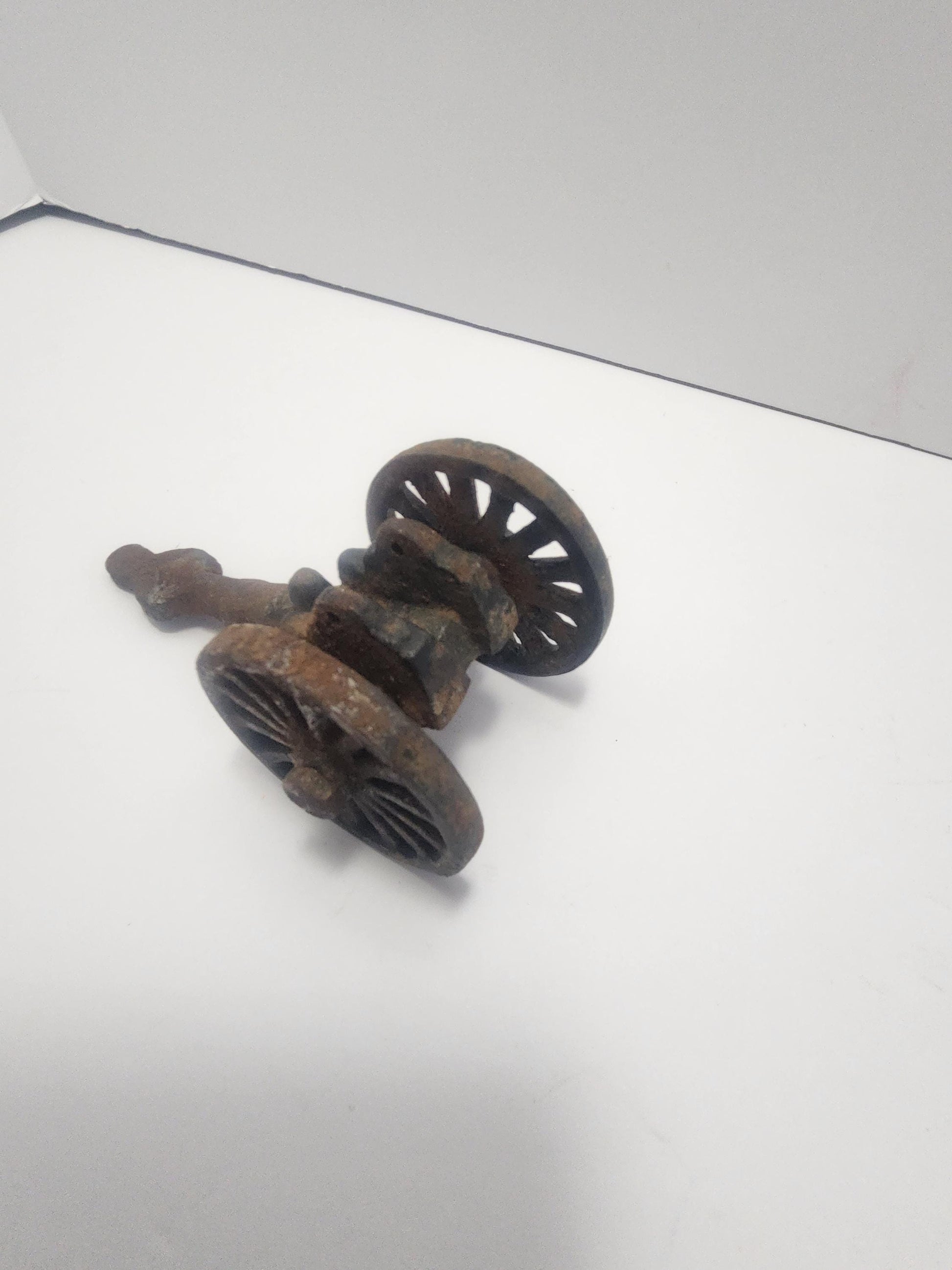 1940's Cast Iron Cannon On Wheels Toy - Cannon - Cival War - Army Toys - War Toys - Cast Iron - Cast Iron Toys