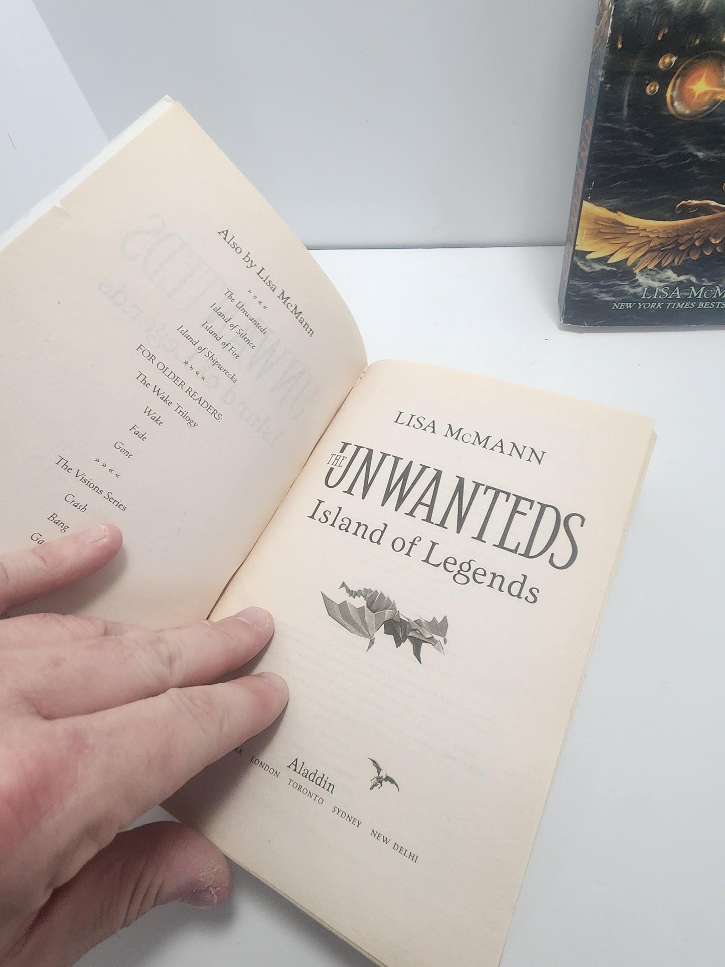 Lisa Mcmann The Unwanted Book Series LOT Of 2 - Lisa Mcmann - The Unwanted - Book Series - Series - Paperback Books