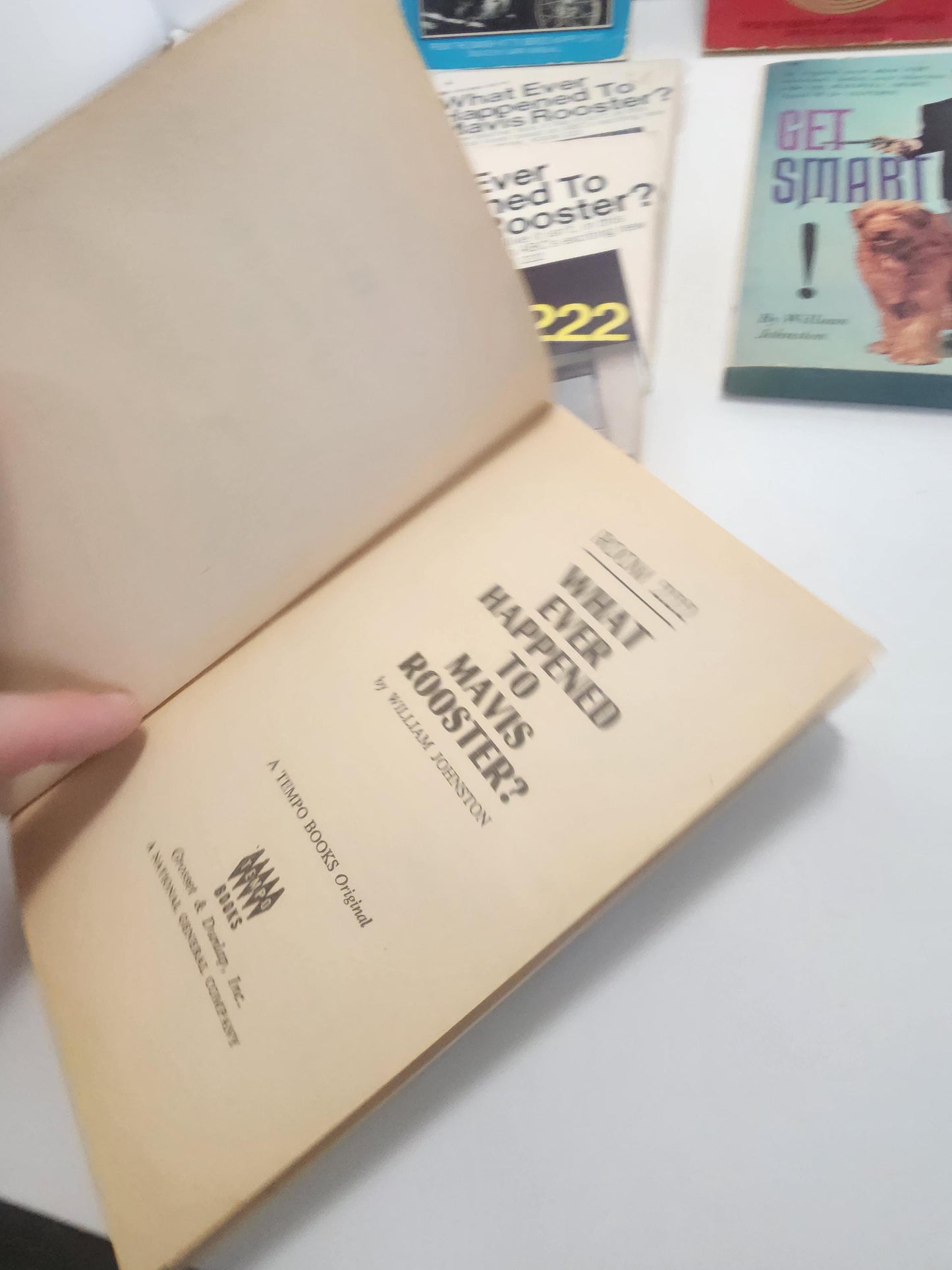 William Johnston 1980's Popular Movie & Shows Paperback Books - William Johnston - Paperback Books - Happy Days - Room 222 - Get Smart