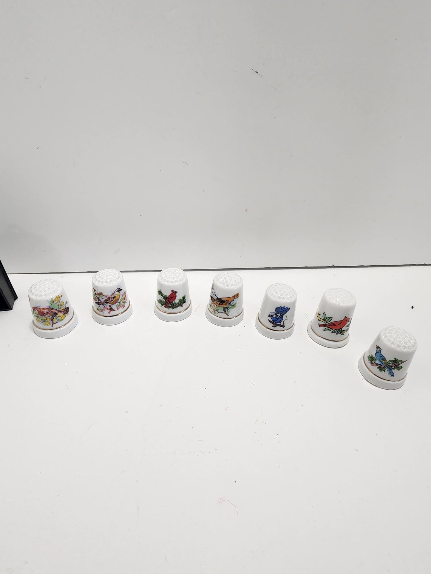 Vintage Bells & Thimbles - Thimble - Bells - Vintage Bells - Delft - Delft Hollands - Hollands - Birds - Cardinals - Bird Bells - Buffall