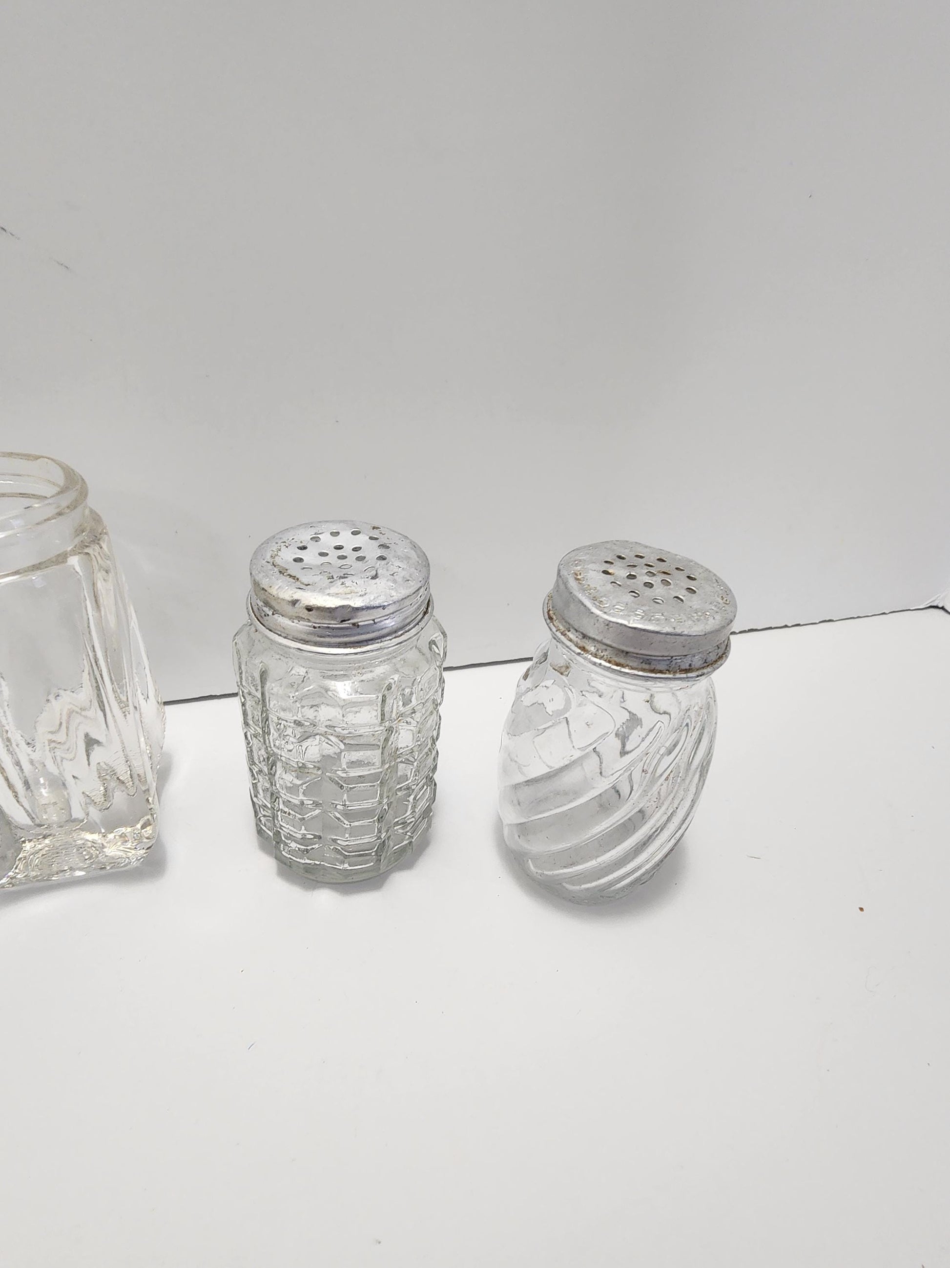 1960's 1970's Antique Mixed LOT of 4 Salt & Pepper Shakers - Vintage Shakers - Shakers - Salt And Pepper - Salt And Pepper Shakers - Antique