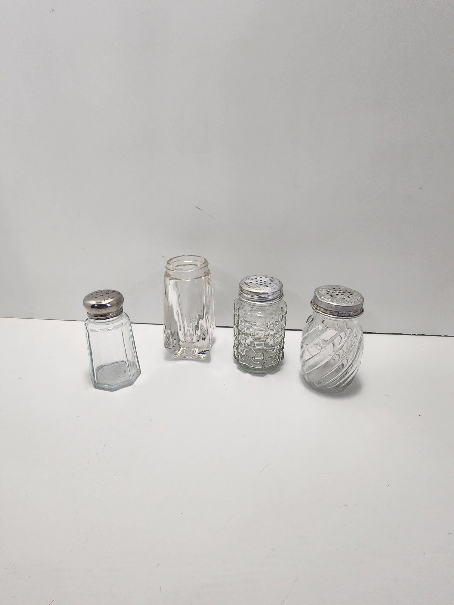 1960's 1970's Antique Mixed LOT of 4 Salt & Pepper Shakers - Vintage Shakers - Shakers - Salt And Pepper - Salt And Pepper Shakers - Antique