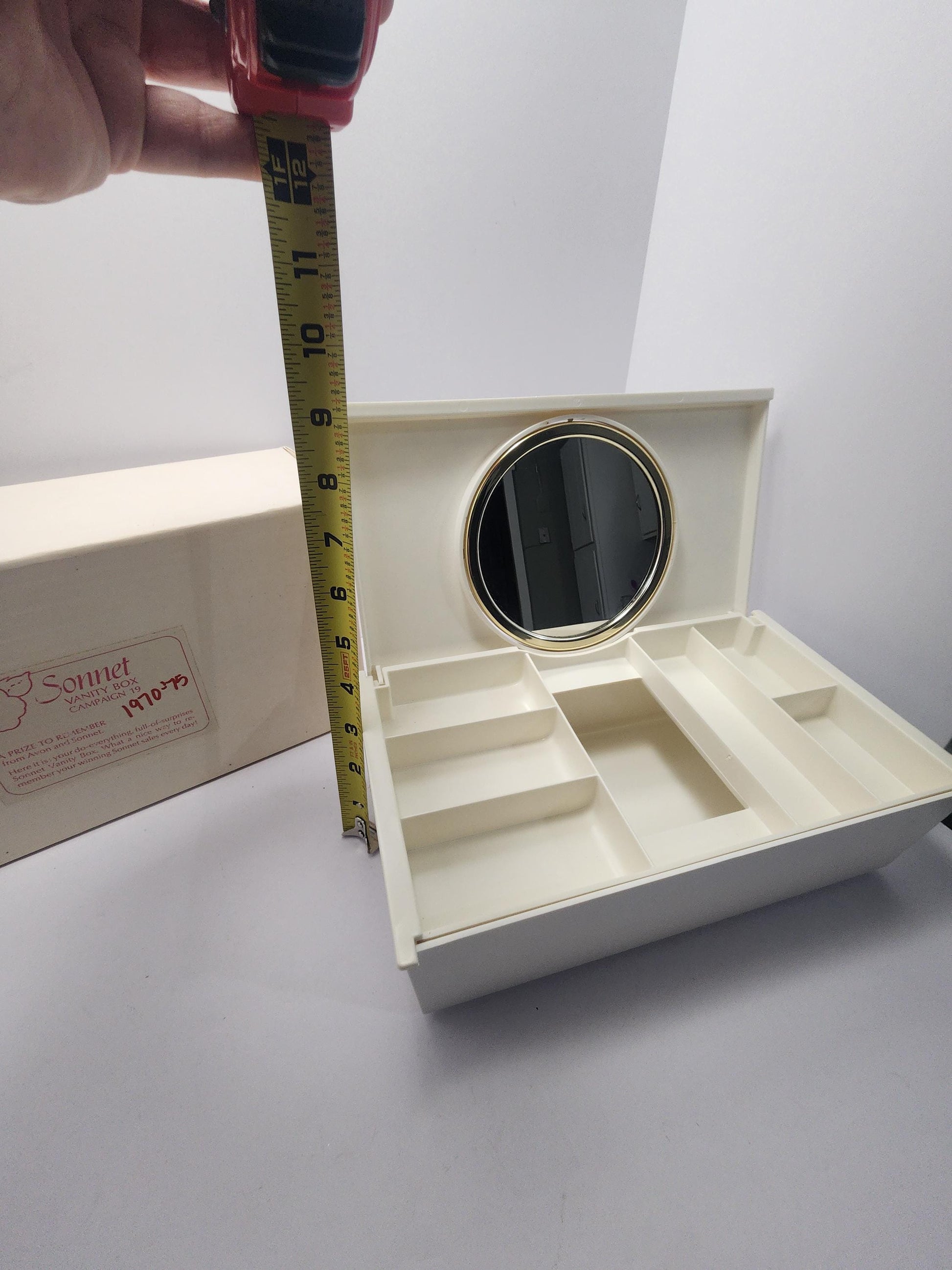 1970's Avon RARE Sonnet Price Award Winning Vamity Set With Mirrors - Avon - Sonnet - Vanity - Jewelry Box - 1970's - Avon Awards