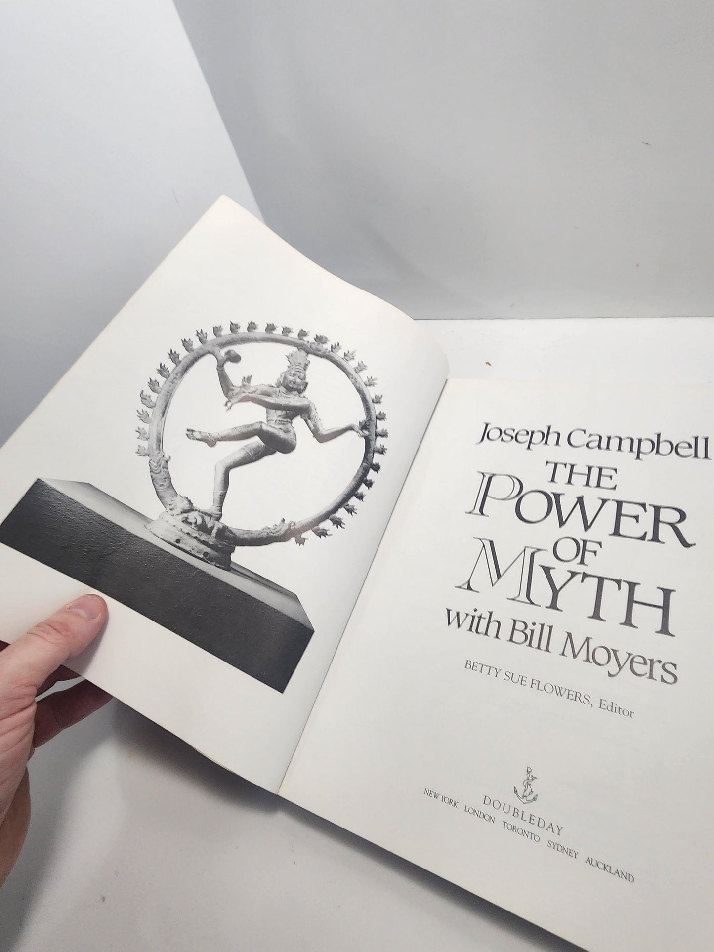 1988 The Power Of Myth Book By Joseph Campbell - Joseph Campbell - Myth - Myths - The Power Of Myth - 1980's - Vintage Books