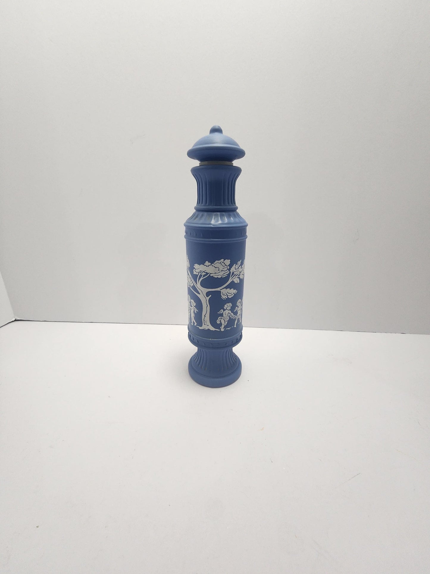 Avon Avonshire Blue Charisma Cologne Perfume Bottle Decanter Wedgewood - Avon - Avon Bottles - Wedgewood - Decanters