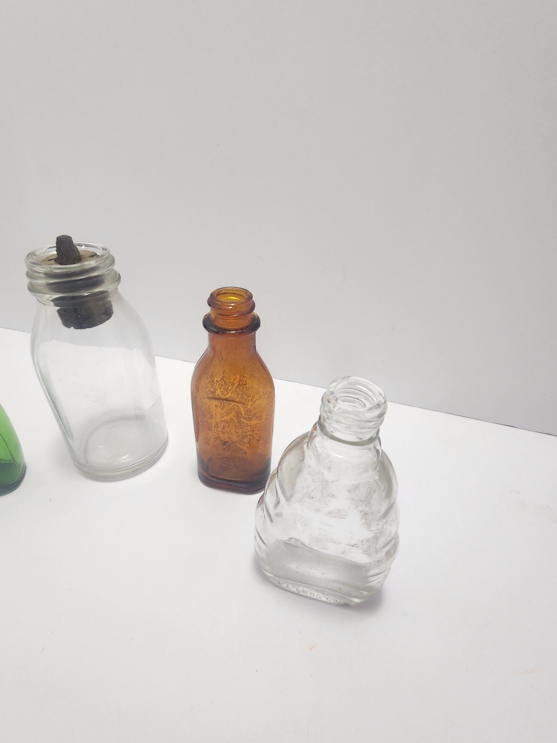 1900's Antique Glass Medicine Bottles LOT Of 4 - Antiques - 1900's - Glass - Glass Bottles - Medicine Bottles - Medicine