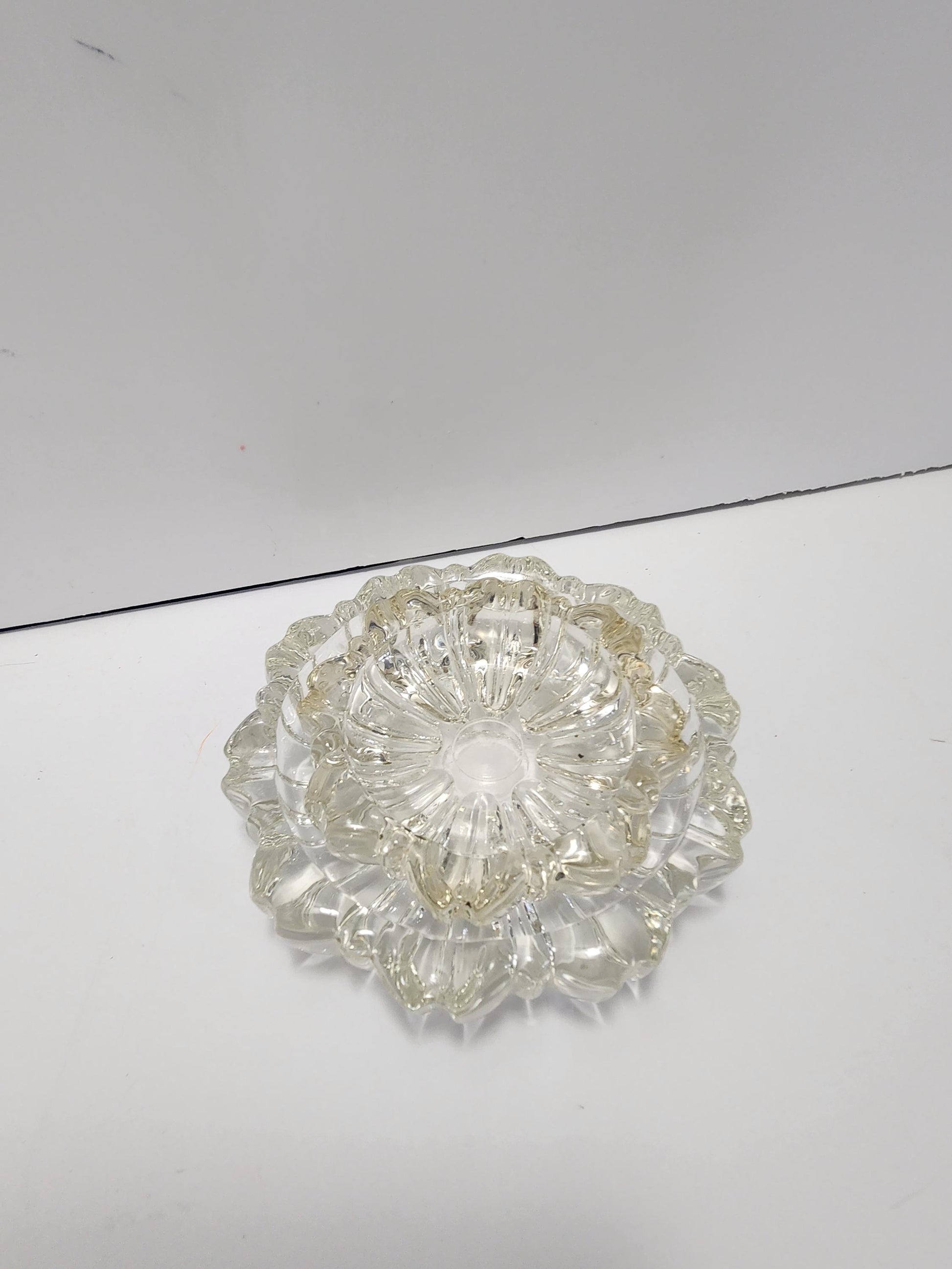 Midcentury Atlas Daisy Glass Ashtrays LOT Of 2 - Ashtray - Vintage Ashtray - Glass Ashtray - Atlas - Atlas Glass - Mid Centuty