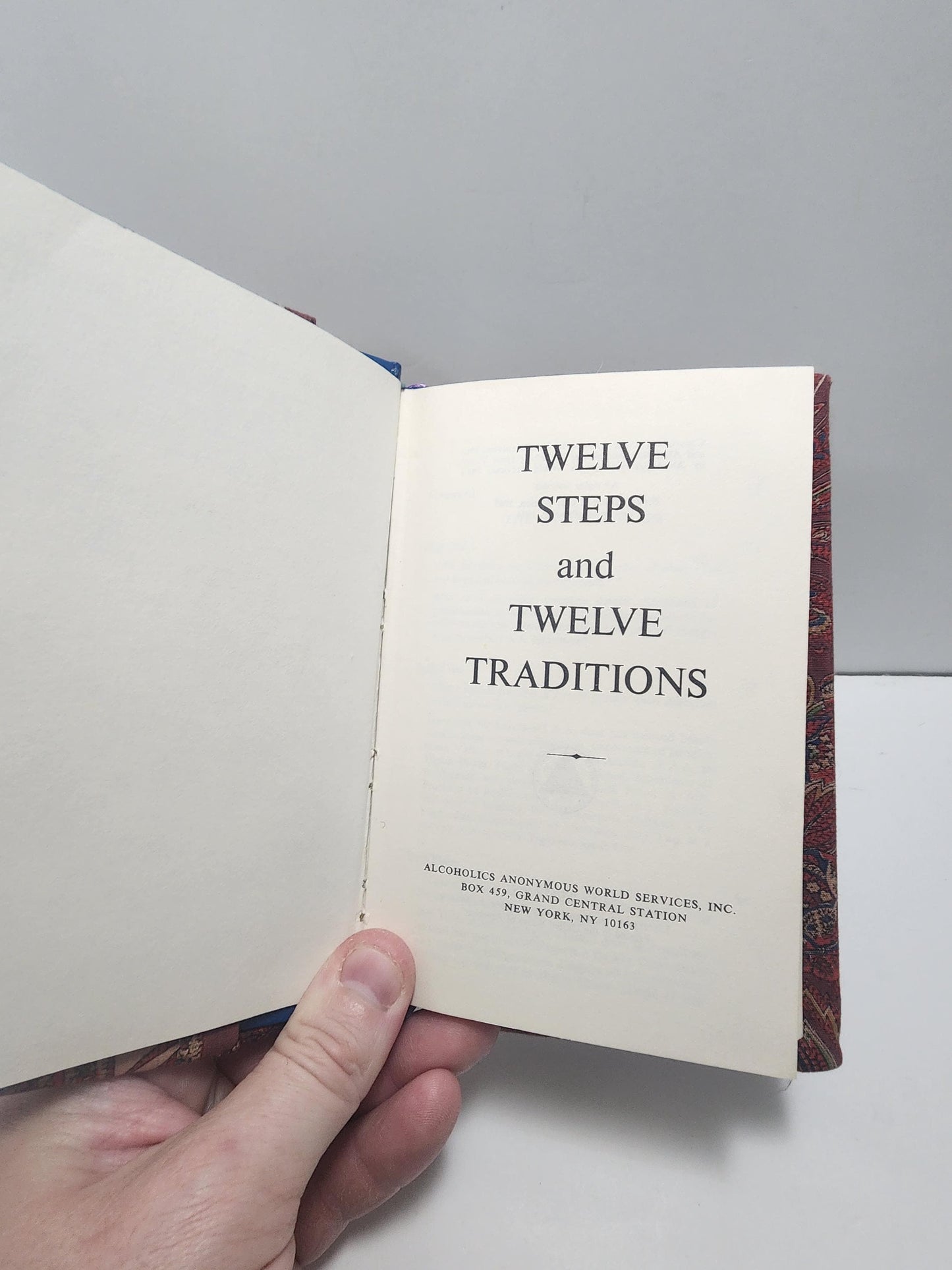 AA Twelve Steps and Twelve Traditions Book - AA - Recovery - Health - Self Help - Twelve Steps - Addiction