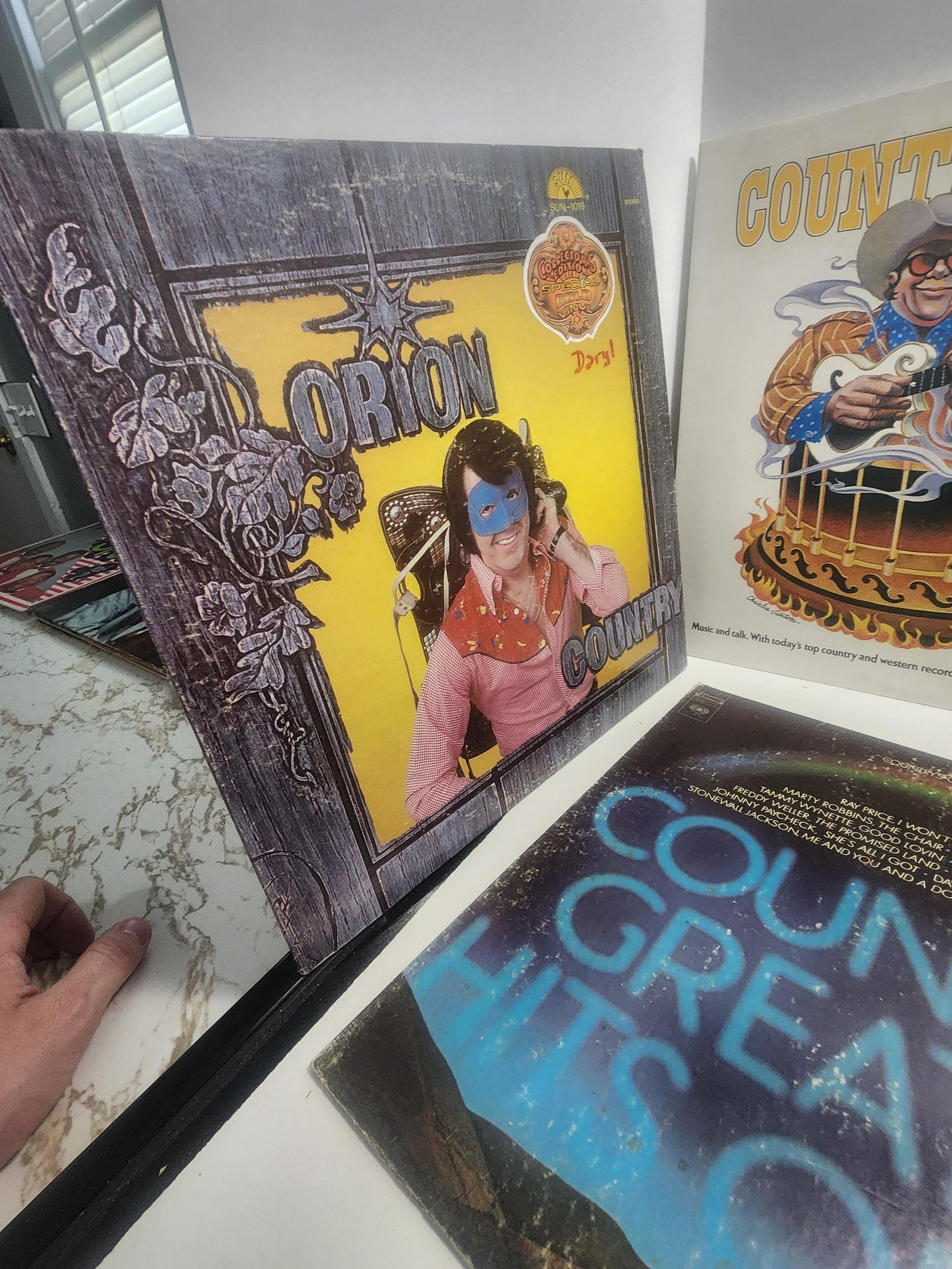 Country Vinyl Records Mixed LOT of 6 - 1970's - 1980's - Country - Country Music - Country Records - Vinyl Records