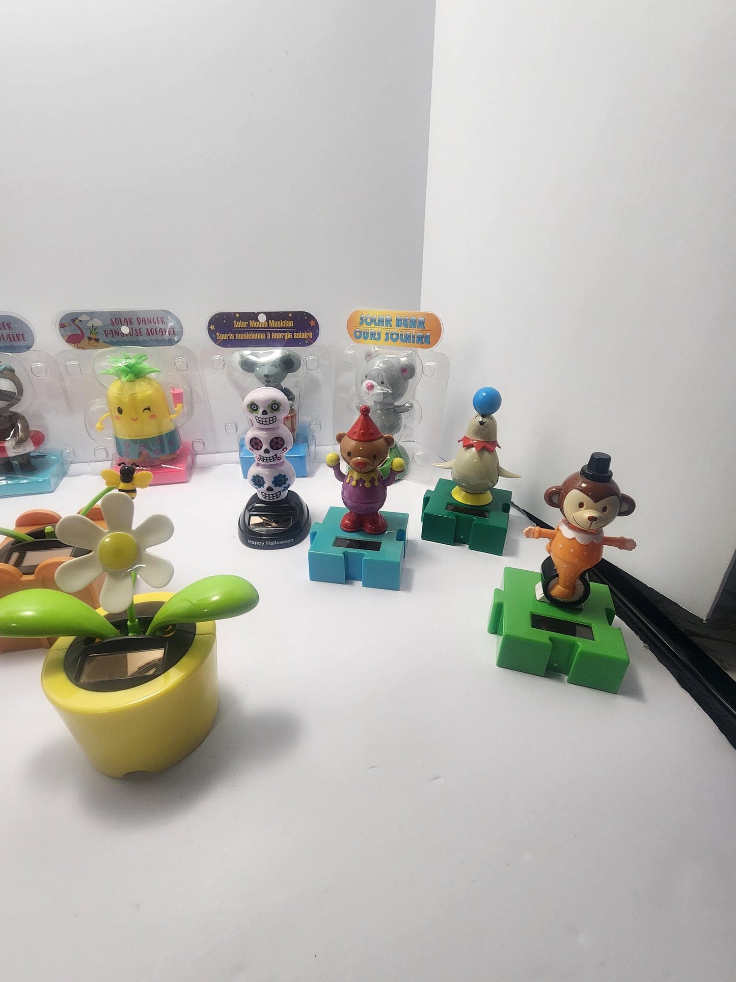 Elf Solar Figure - Christmas - Christmas Figures - Christmas Decor - Solar Figures - Solar Dancers - Christmas Solar - Christmas Decor