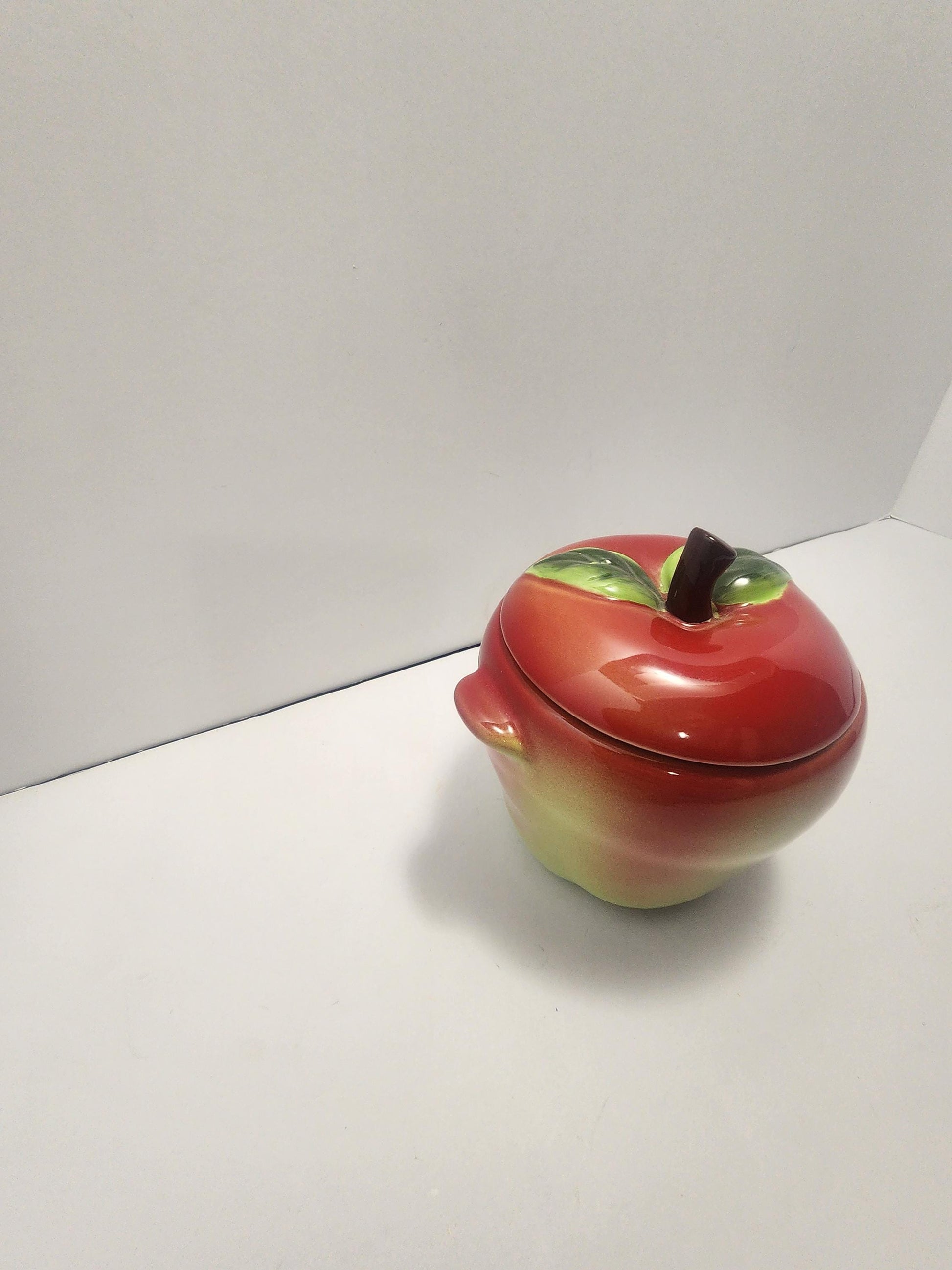 Vintage Ceramic Apple Jar By Hull - Apples - Apple Decorations - Jars - Kitchen - Kitchen Decor - Teachers - Gift For Teachers