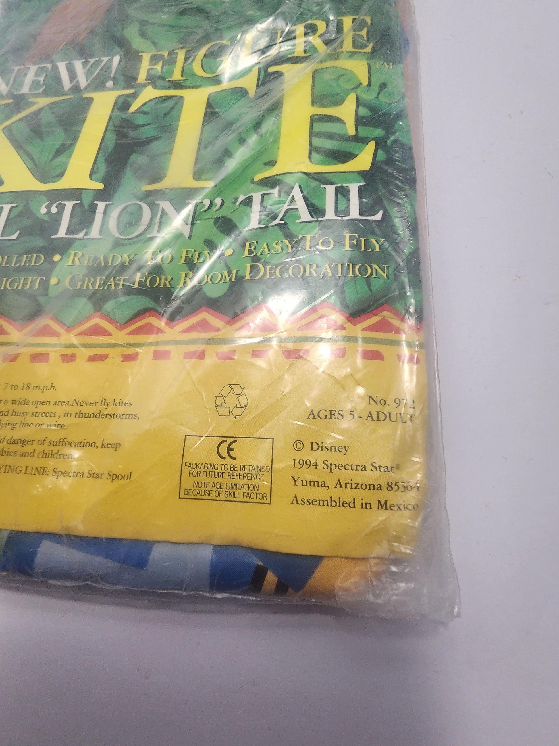 Disney 1990's Vintage The Lion King Kids Kite - Kite - Kites - The Lion King - Lion King Toys - 1990's - Disney Memorbilla - Disney Gifts
