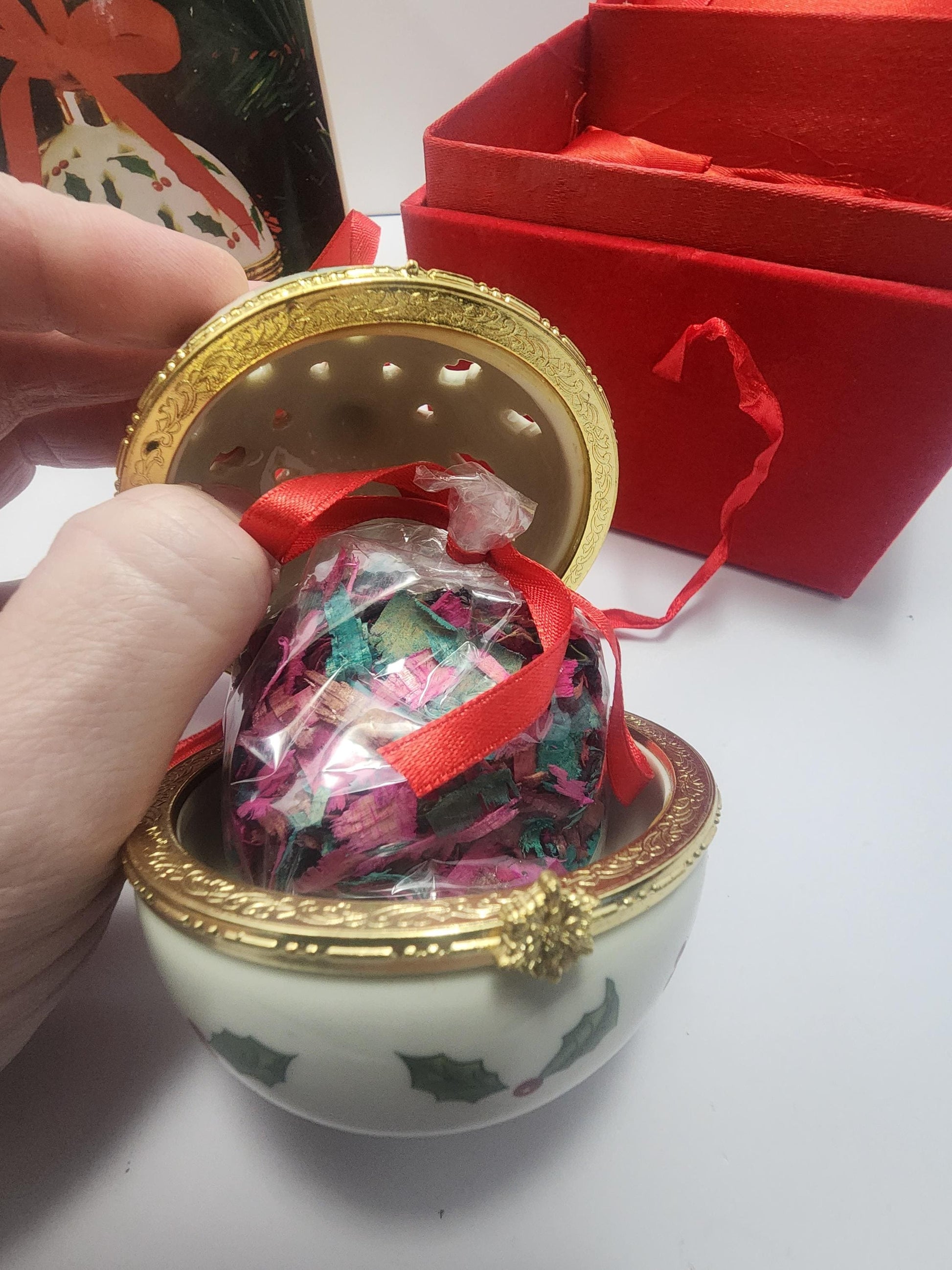 Madison & Max Holly Berry Ceramic Christmas Potpourri Ornament - Christmas - Ornaments - Christmas Ornaments - Madison And Max - Potpourri