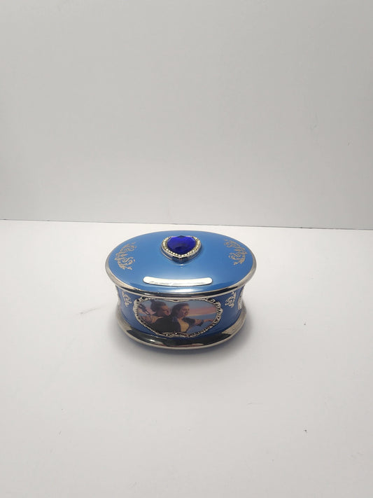 Titanic Heart Of The Ocean My Heart Will Go On RARE Music Box - 1999 Ardleigh-Elliott Titanic Heirloom Porcelain Music - Titanic