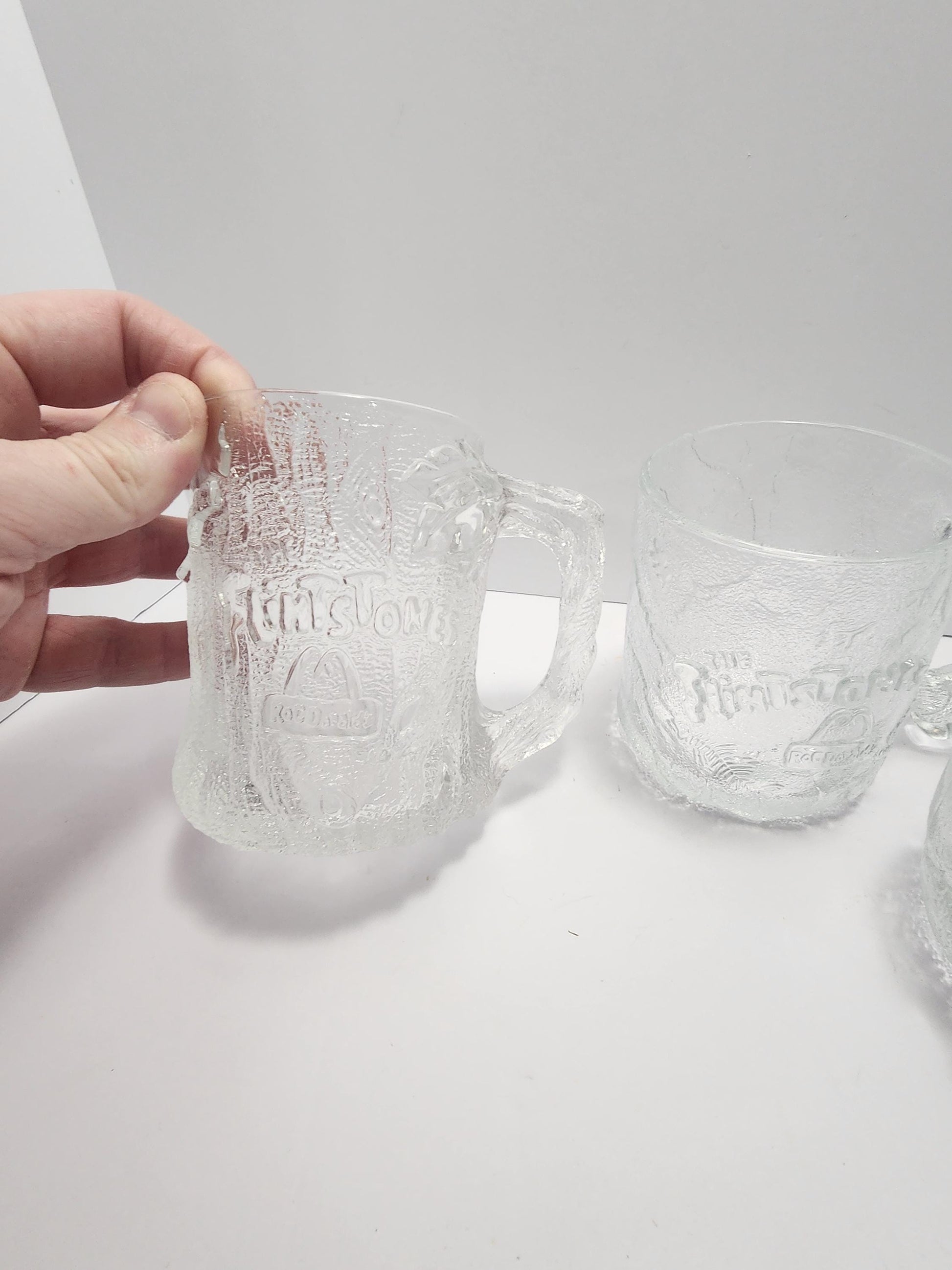 Flintstones 1990's Character Glasses SET Of 4 - (1Chipped) - Flintstones - Glasses - Character Glasses - Flinstones Glasses - Mcdonalds Glas