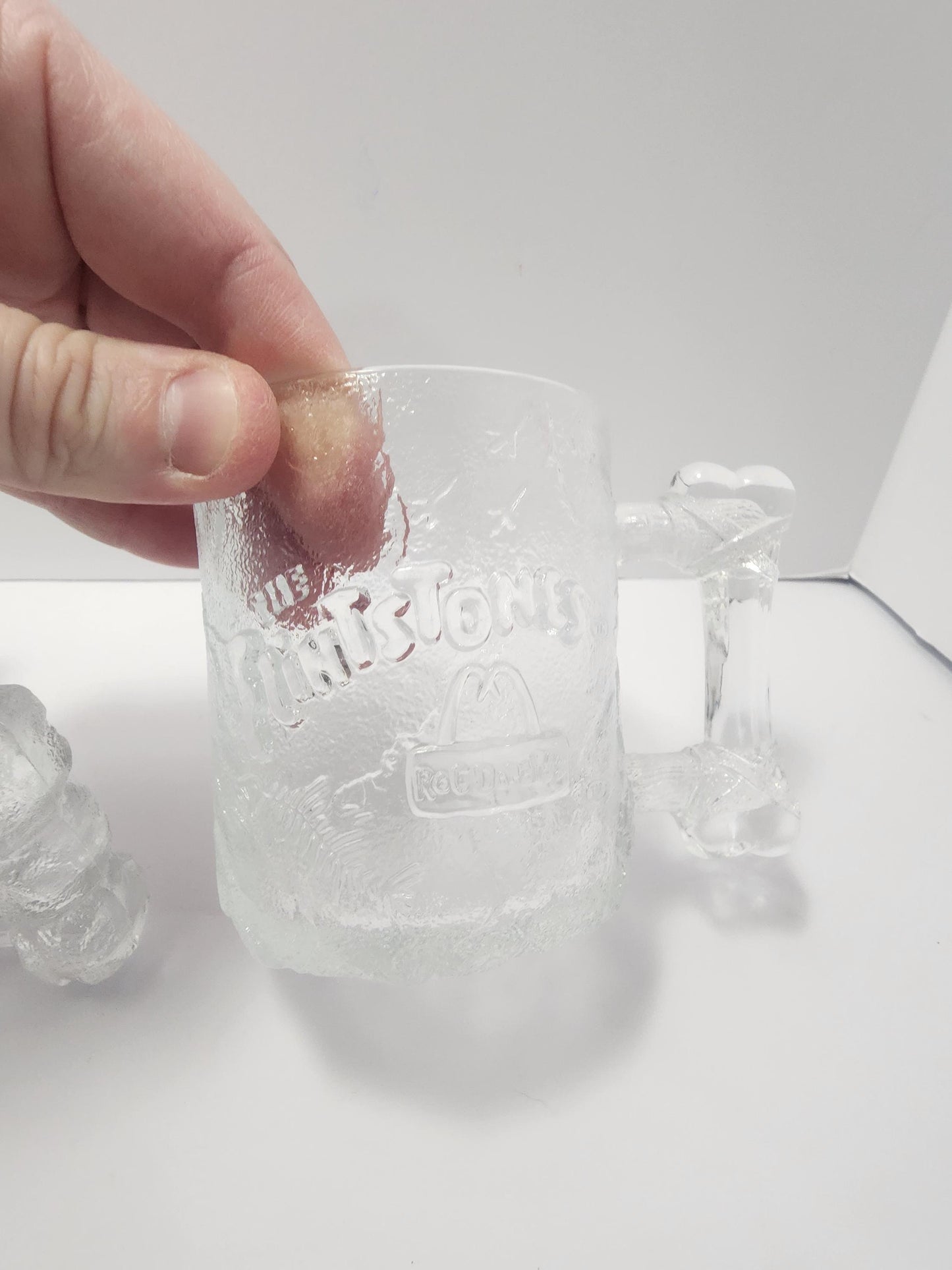 Flintstones 1990's Character Glasses SET Of 4 - (1Chipped) - Flintstones - Glasses - Character Glasses - Flinstones Glasses - Mcdonalds Glas