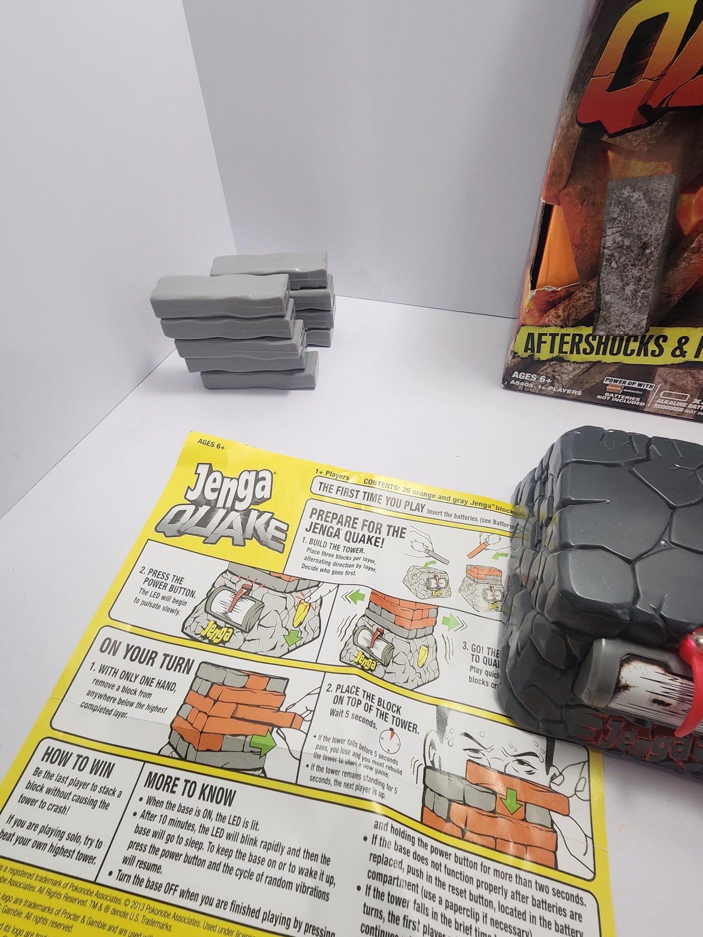 Hasbro Jenga Quake Family Game - Games - Family Games - Jenga - Hasbro - Family Game Night - Game Night - Jenga Quake